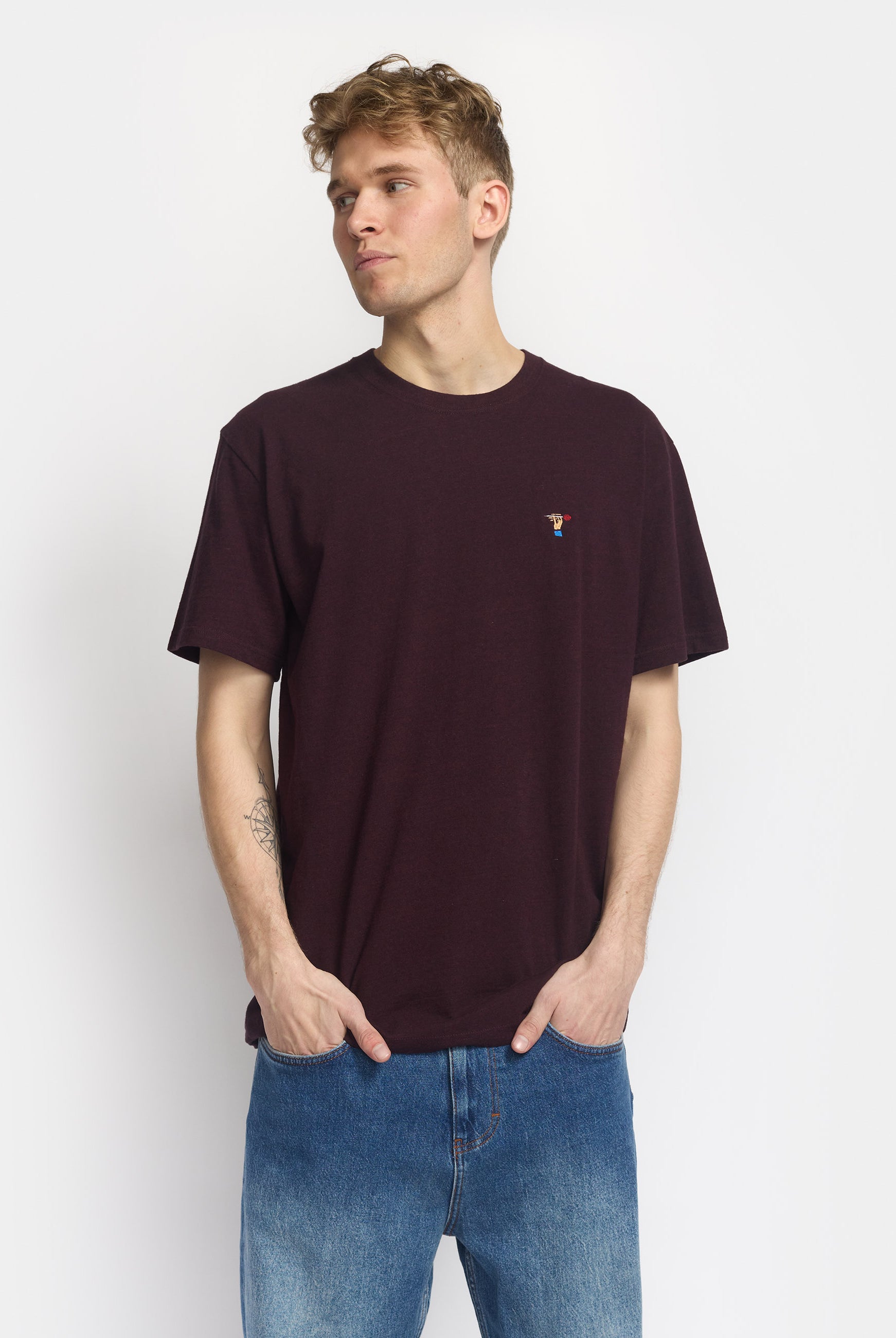Revolution Application T-Shirt T-Shirts Burgundy