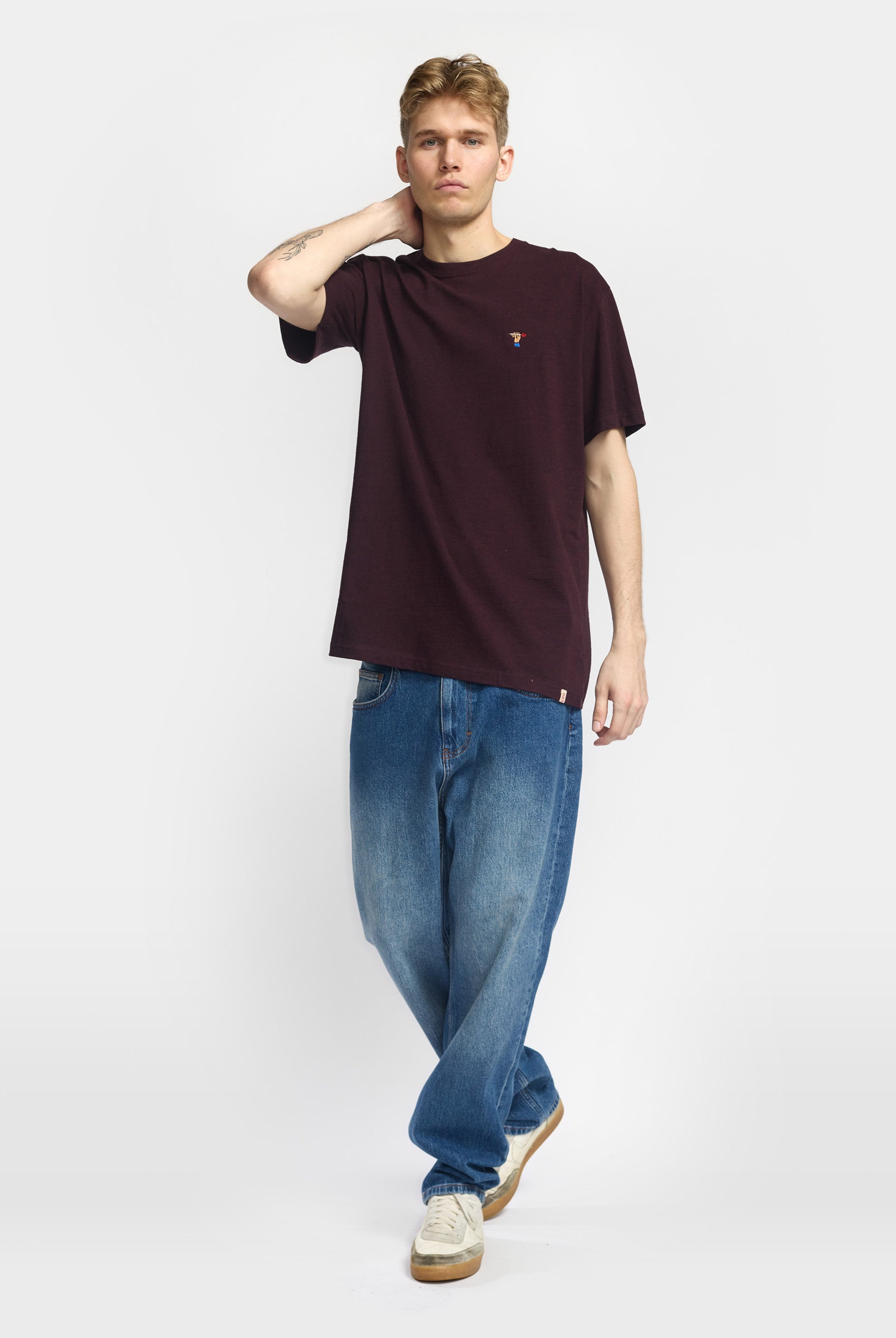 Revolution Application T-Shirt T-Shirts Burgundy