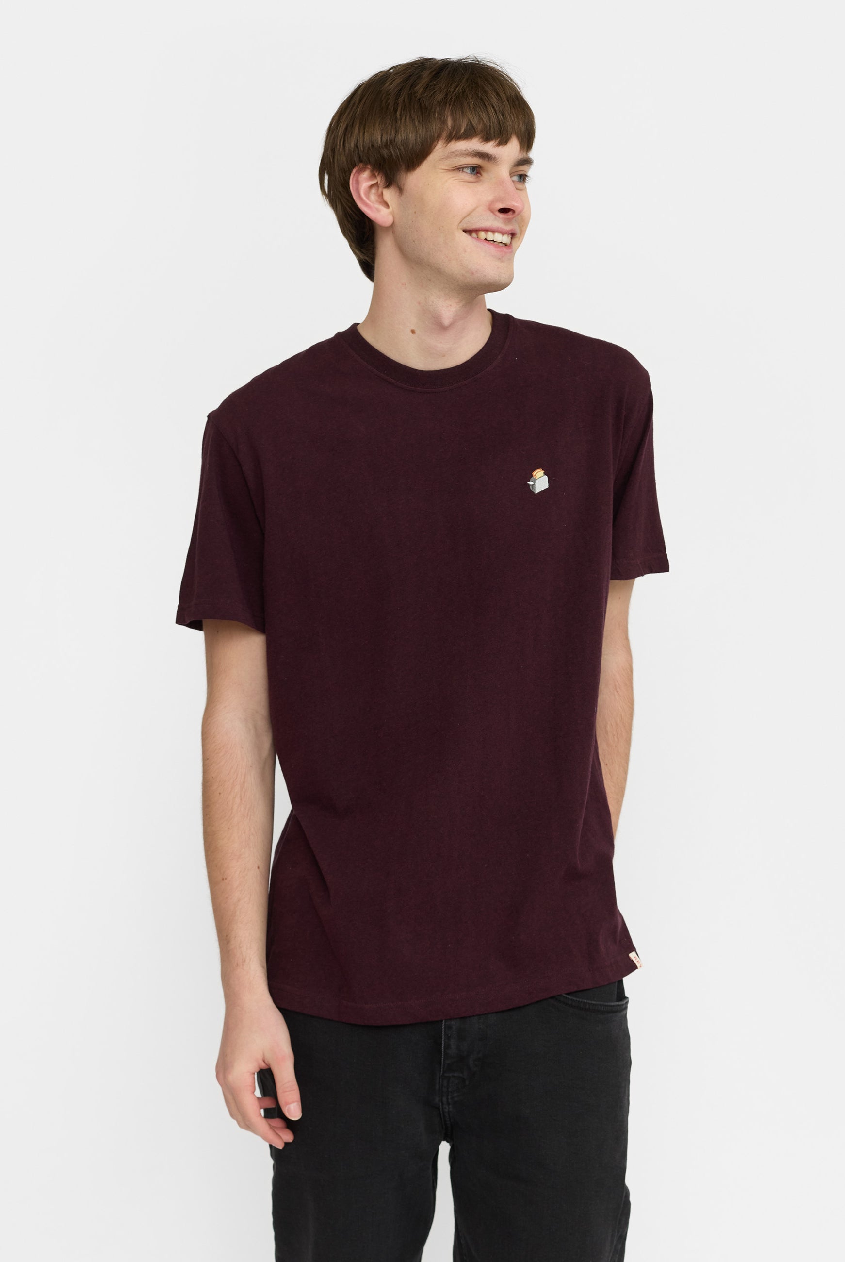 Revolution Application T-Shirt T-Shirts Burgundy