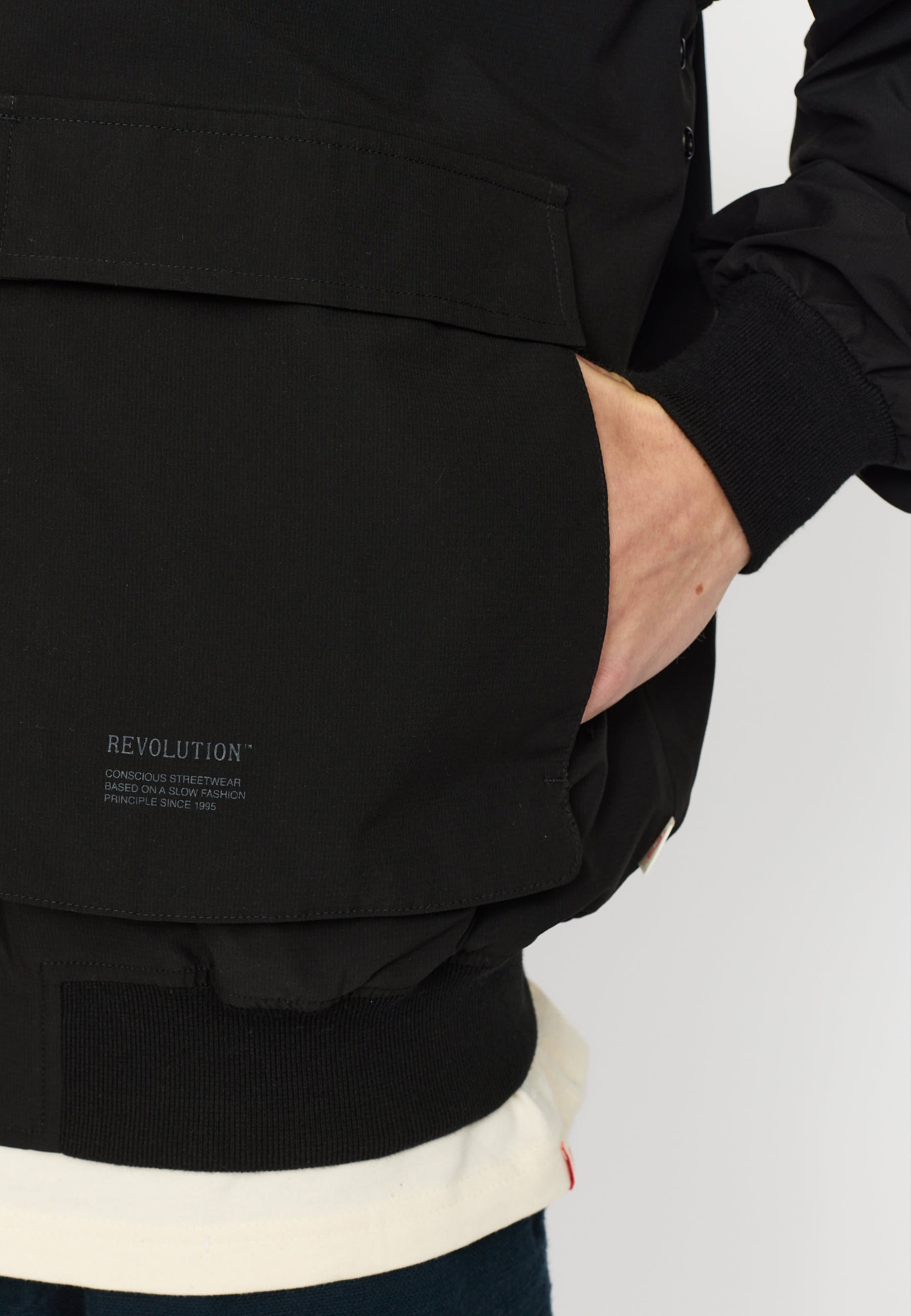 Revolution Bomber Jacket Lightweight Outerwear Black