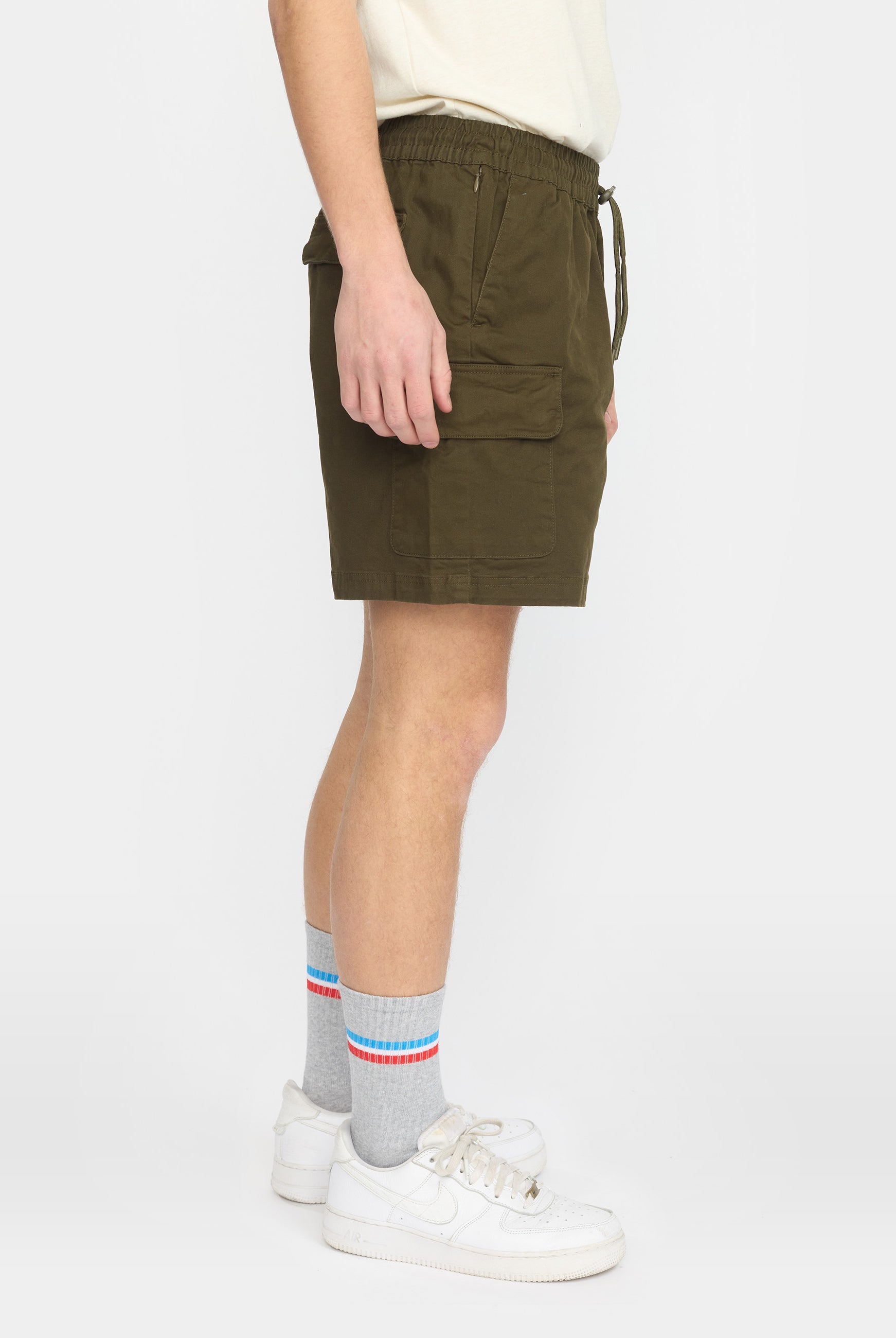 Revolution Cargo Shorts Shorts Army