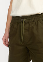 Revolution Cargo Shorts Shorts Army