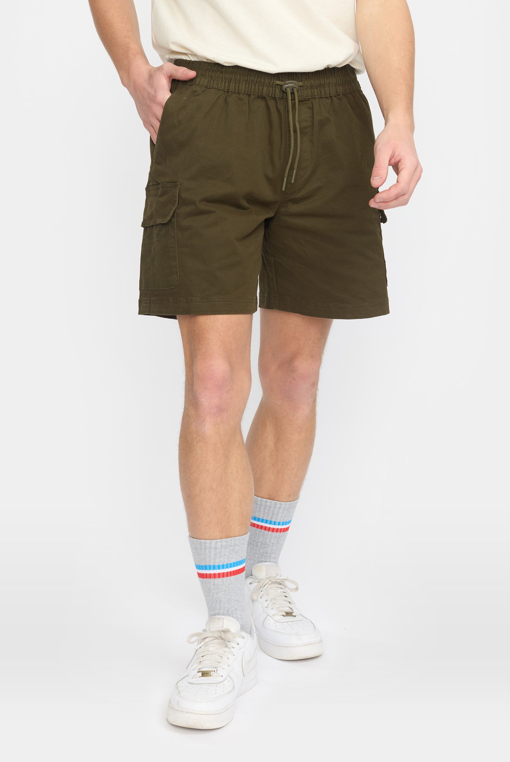 Revolution Cargo Shorts Shorts Army