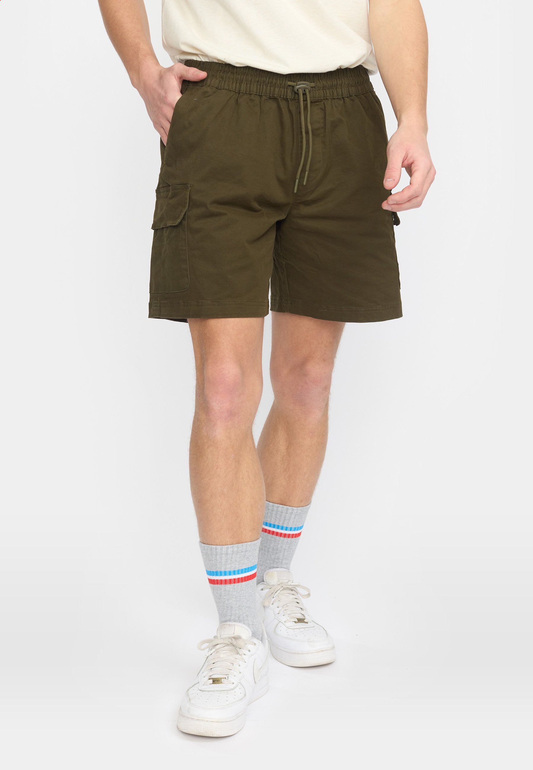 Revolution Cargo Shorts Shorts Army