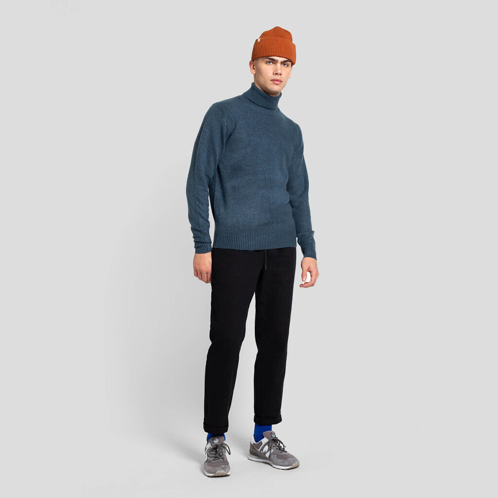 Revolution High-neck Sweather Knitwear Blue