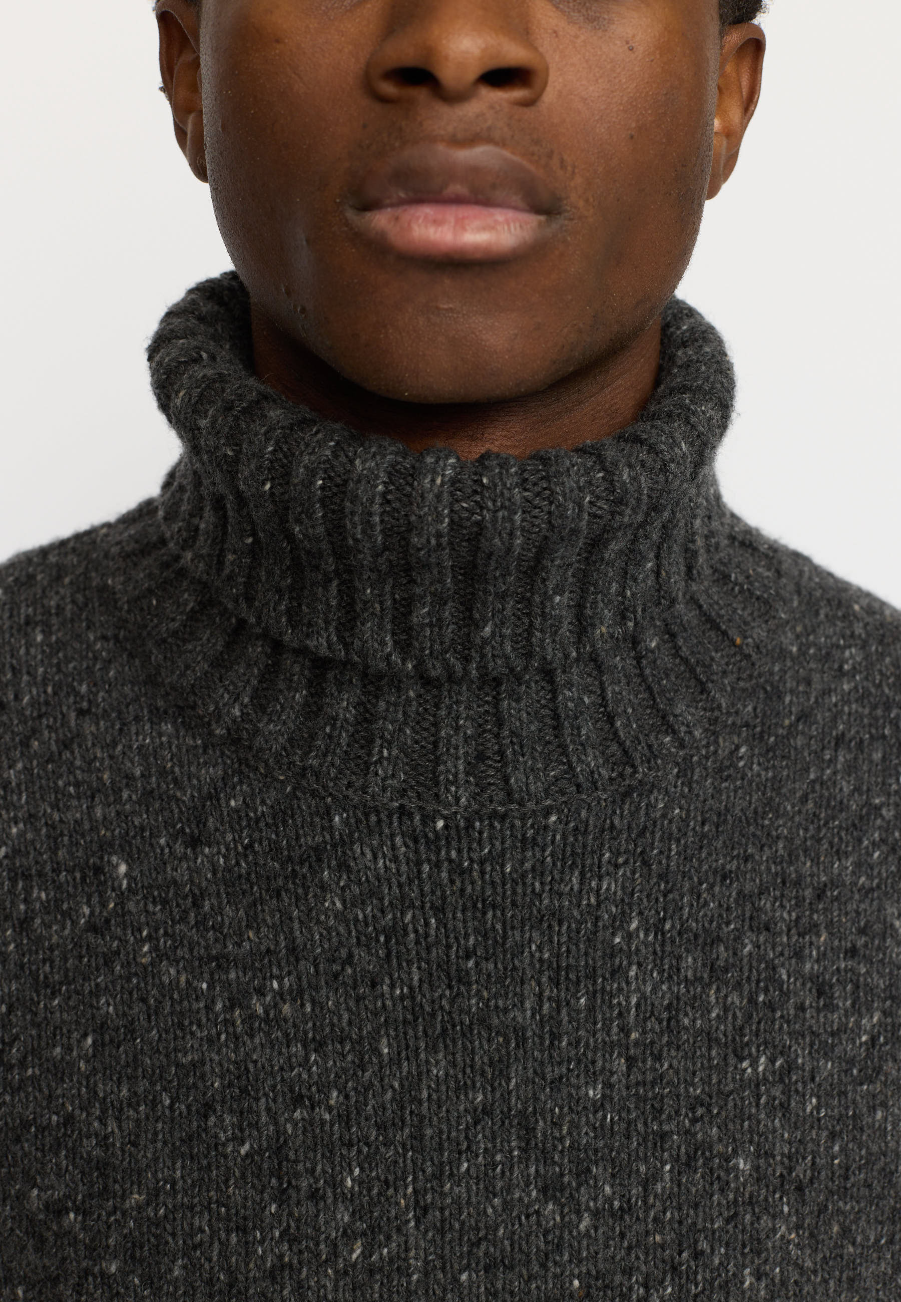 Revolution High-neck Sweather Knitwear Black