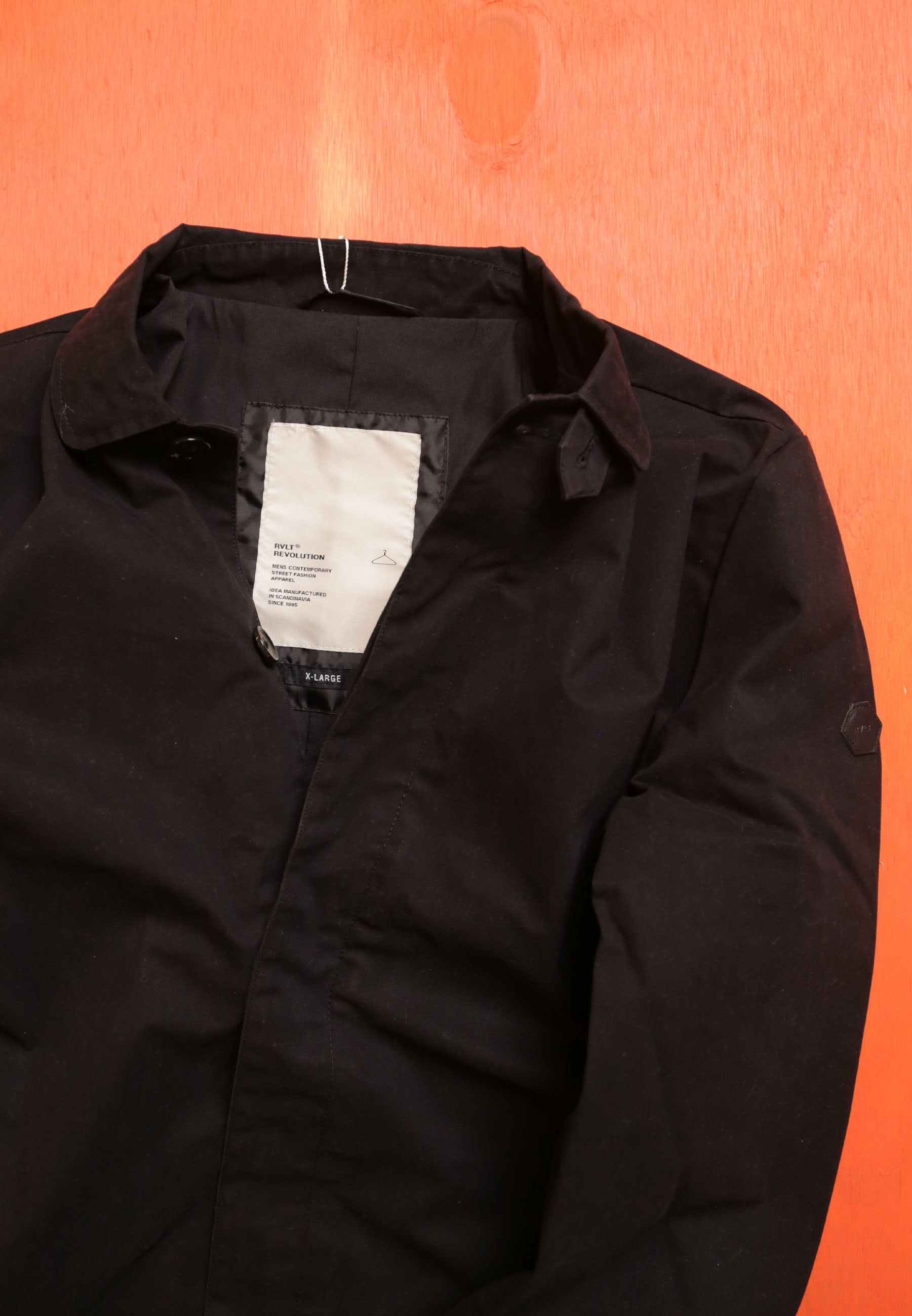 Revolution Light Jacket Vintaged Black