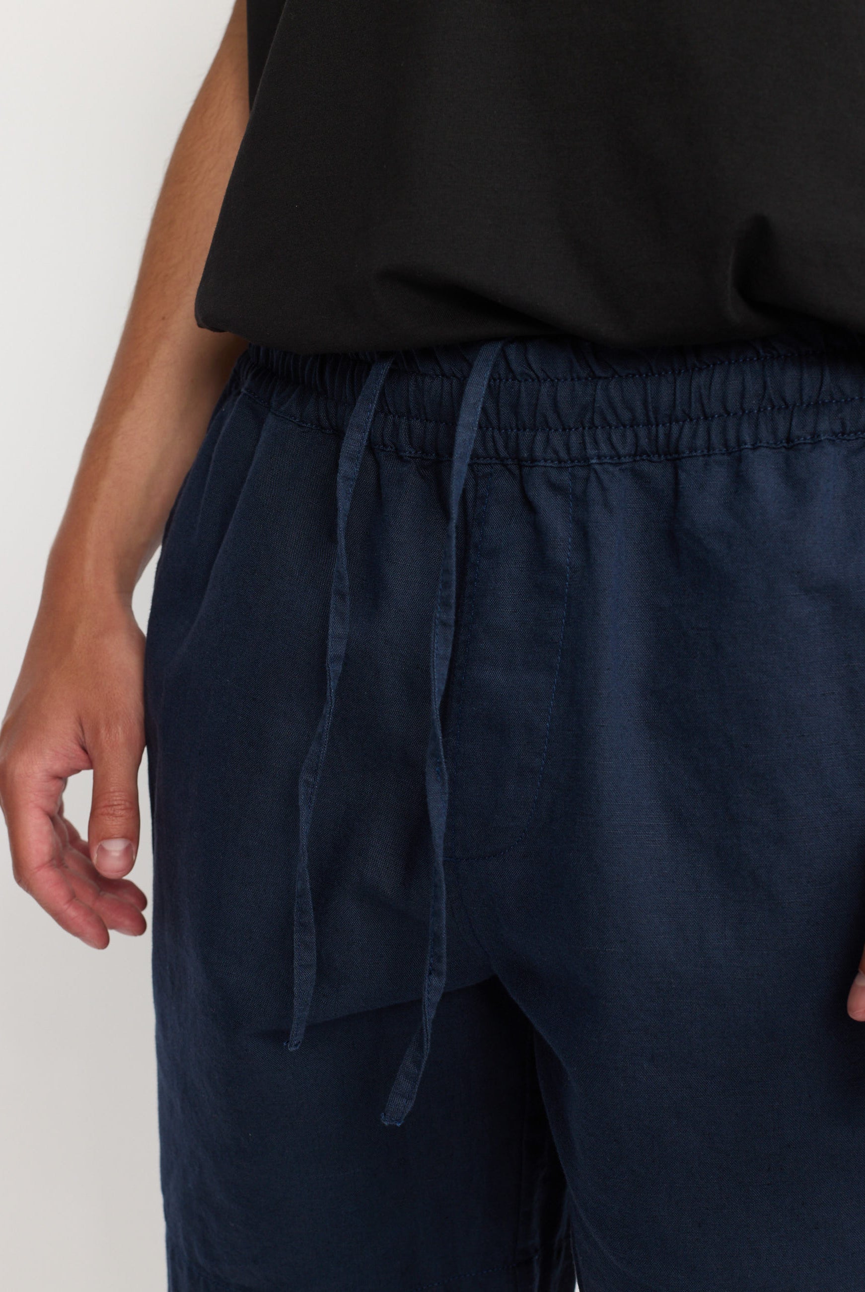 Revolution Linen Shorts Shorts Navy