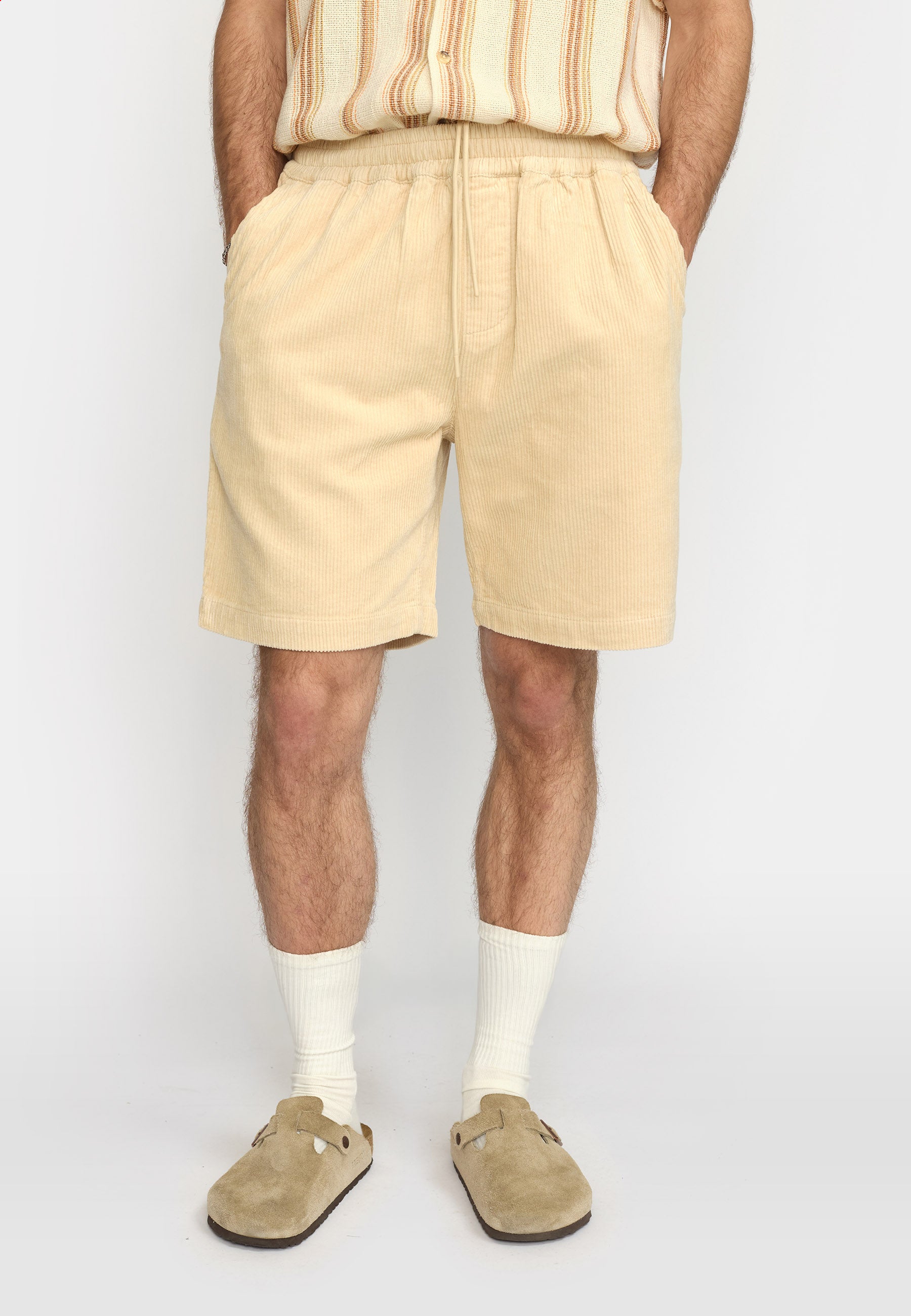 Revolution Long Casual Shorts Shorts Darkoffwhite