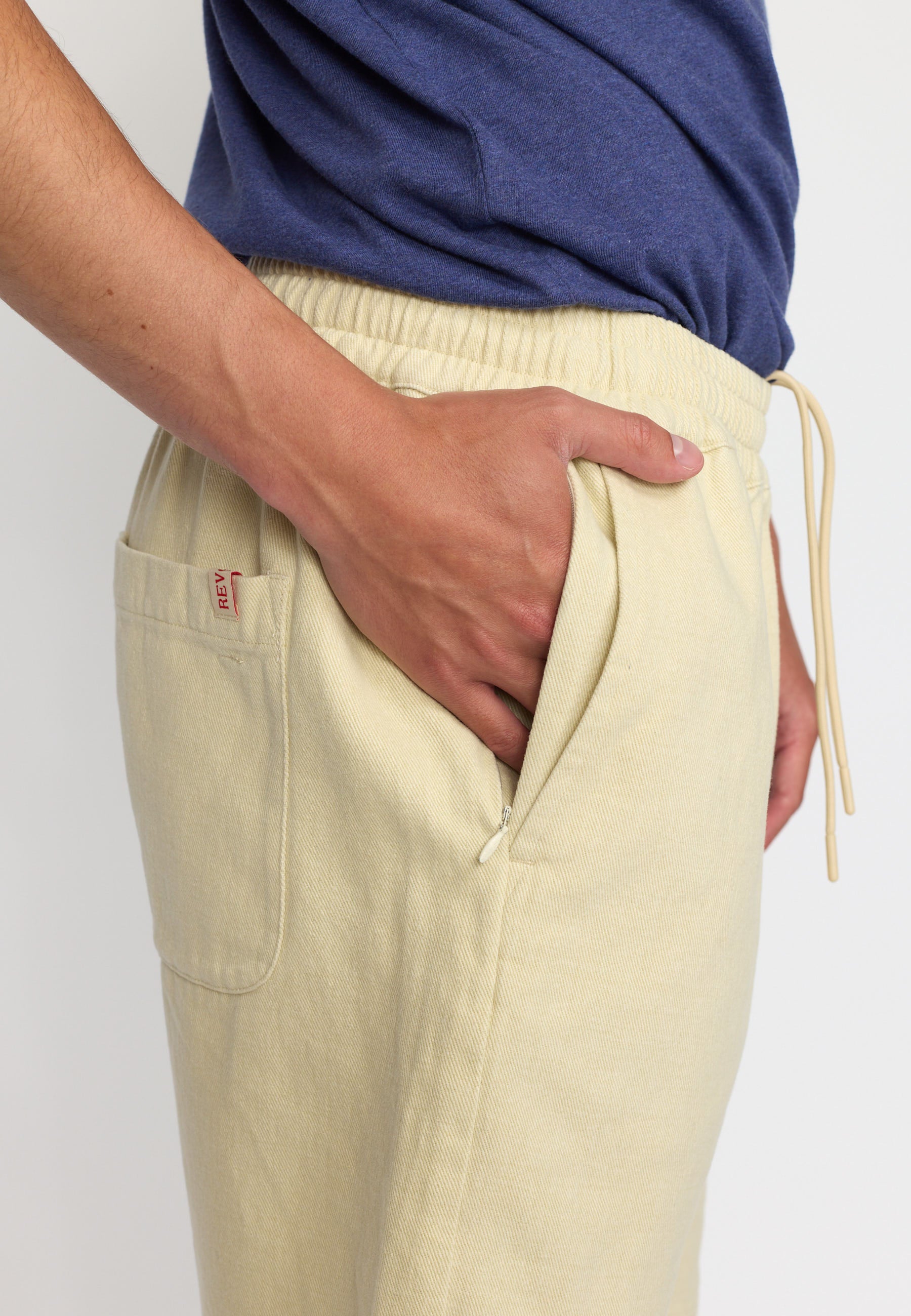 Revolution Long Casual Shorts Shorts Offwhite