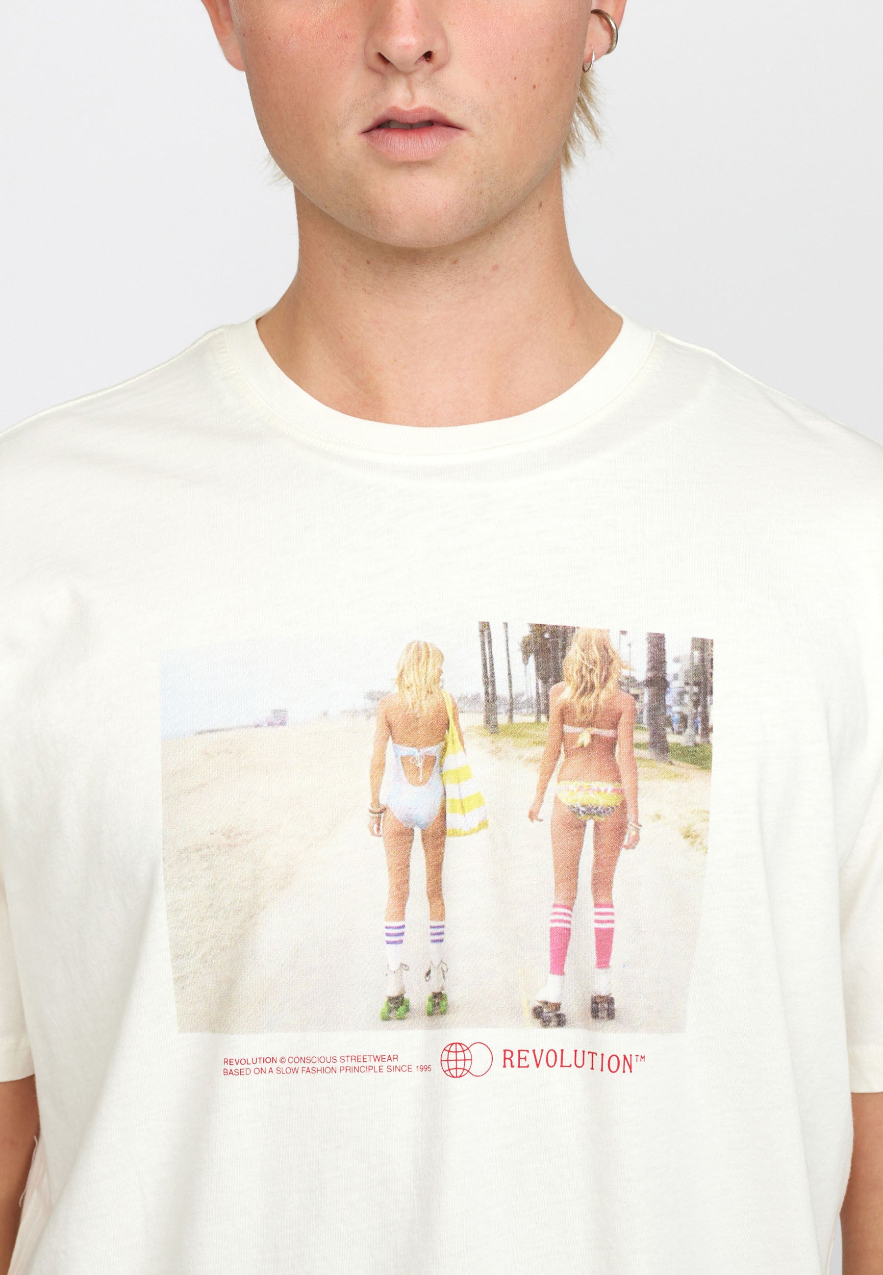 Revolution Loose t-shirt T-Shirts Offwhite