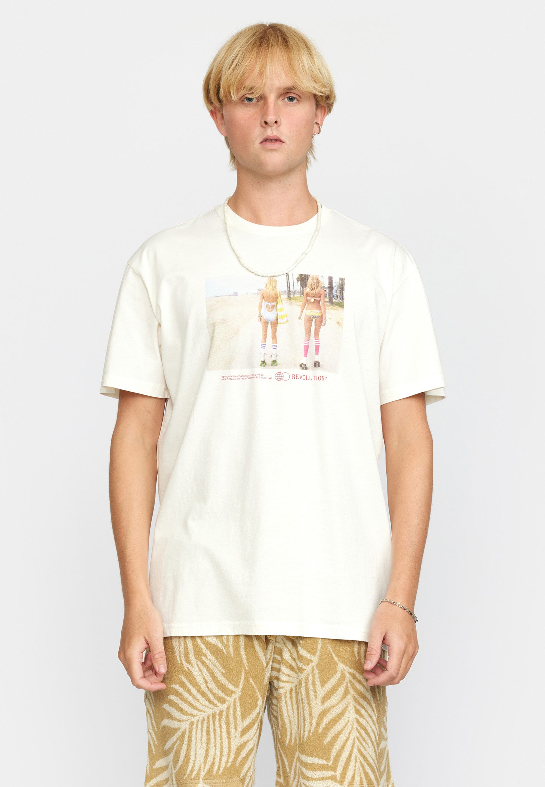 Revolution Loose t-shirt T-Shirts Offwhite