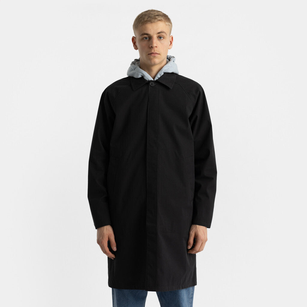 Revolution Mac Coat Lightweight Outerwear Black