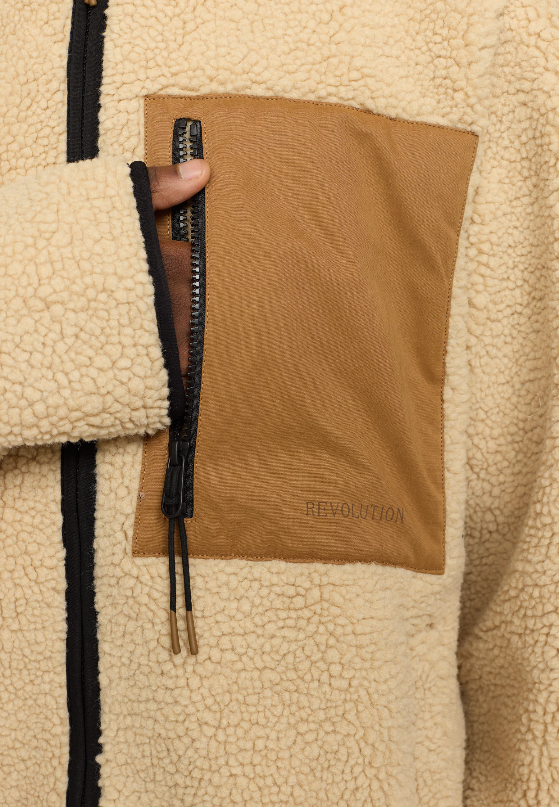 Revolution Pocket Teddy Jacket Fleece Beige