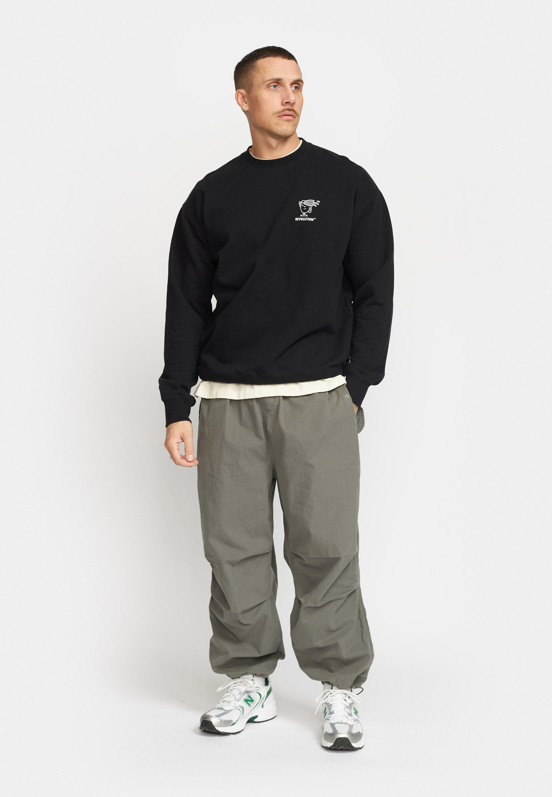 Revolution Printed Crewneck Sweatshirts Black