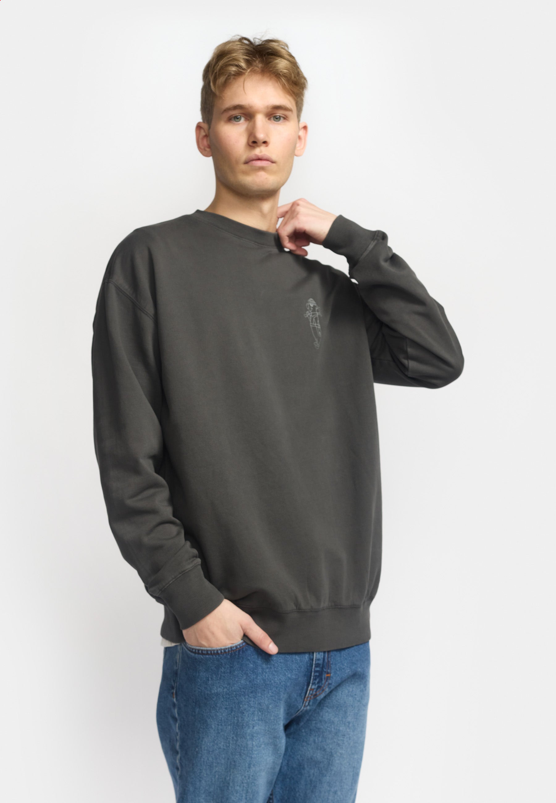 Revolution Printed Crewneck Sweatshirts Black