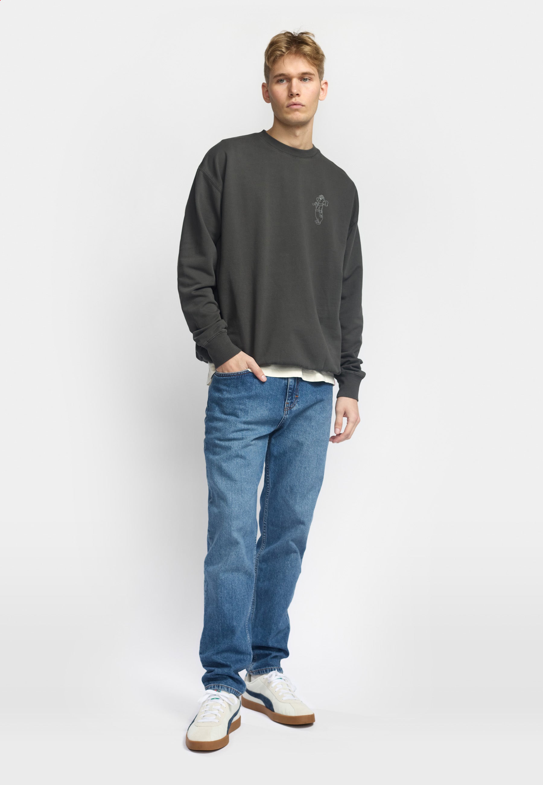 Revolution Printed Crewneck Sweatshirts Black