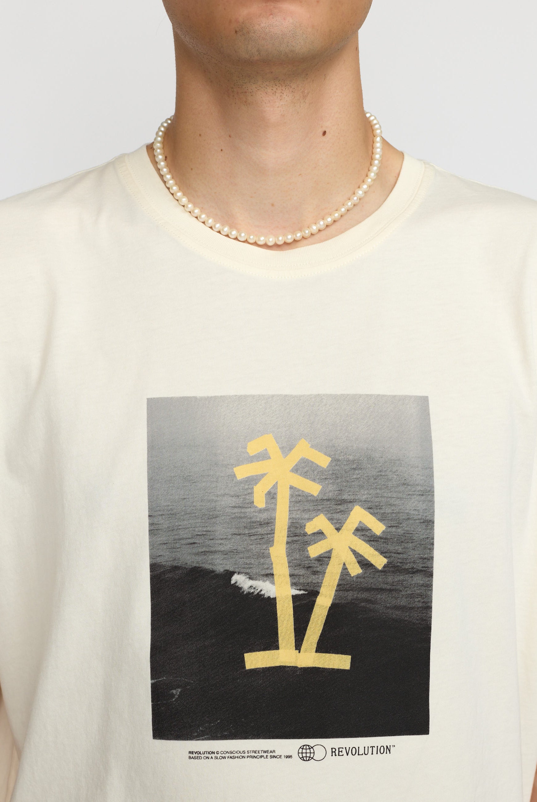Revolution Printed T-shirt T-Shirts Offwhite