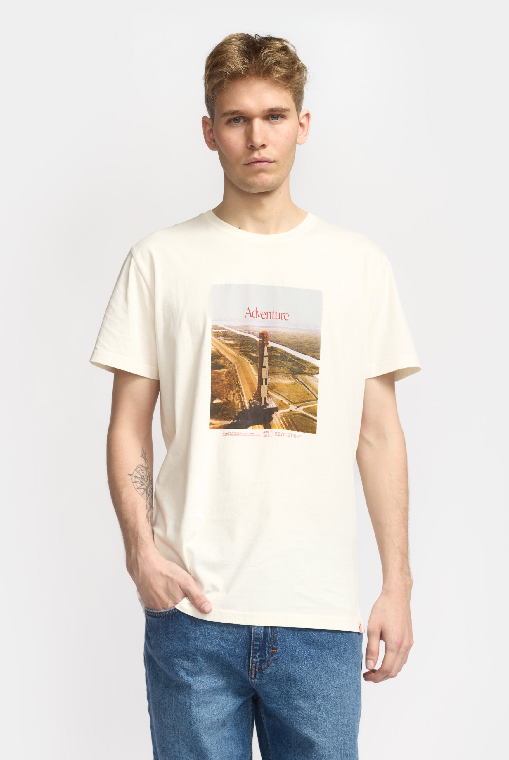 Revolution Printed T-shirt T-Shirts Offwhite