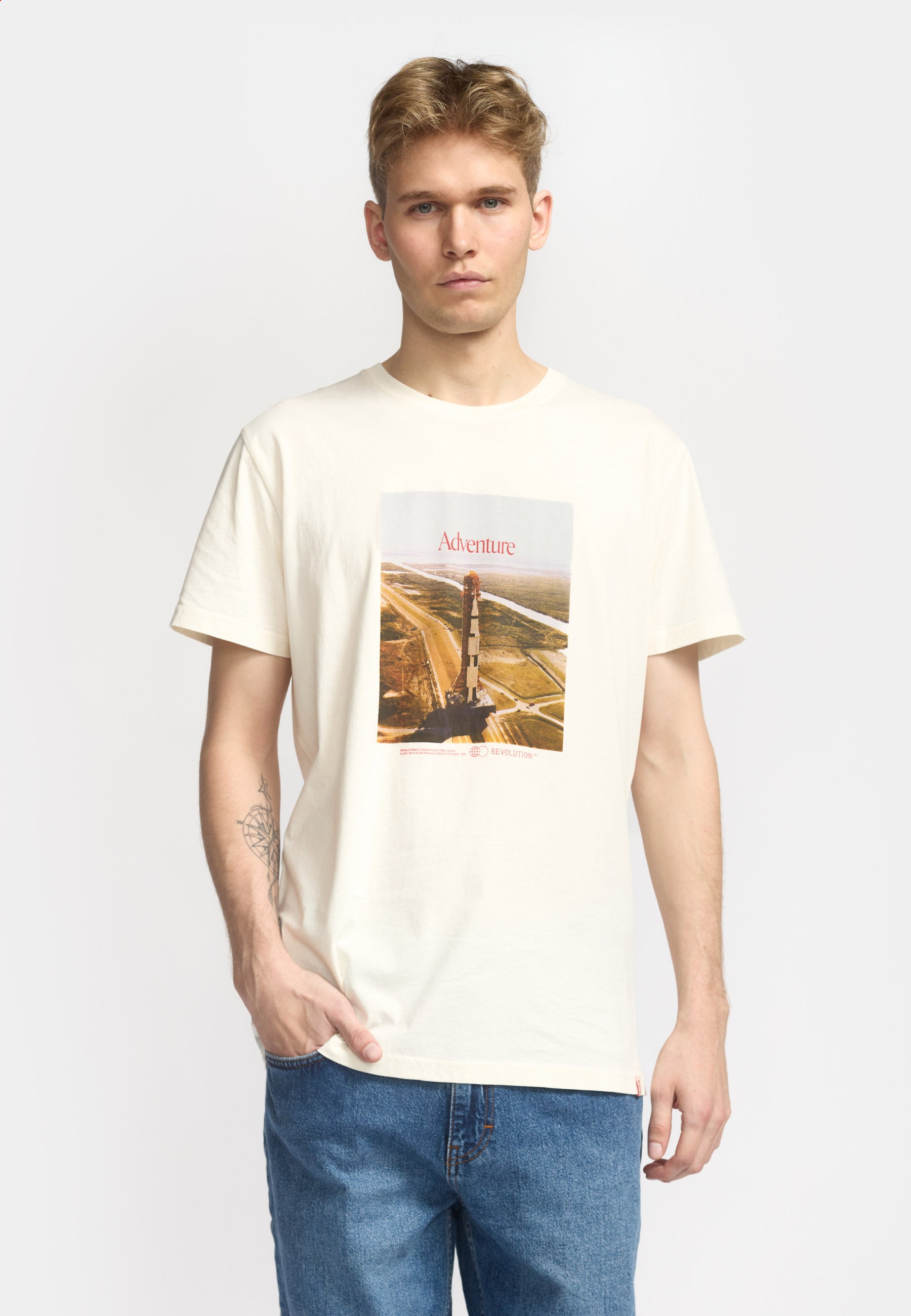 Revolution Printed T-shirt T-Shirts Offwhite
