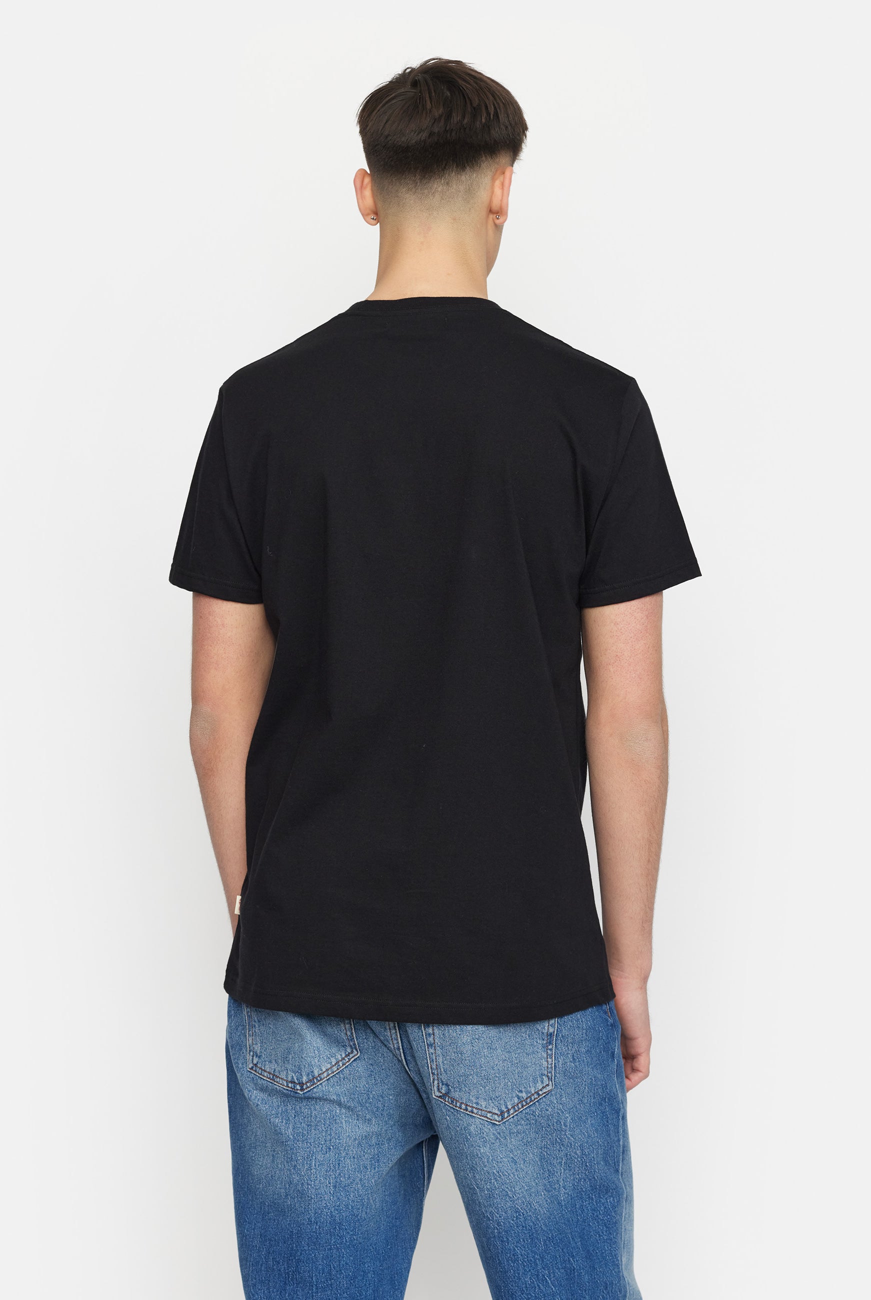 Revolution Regular T-shirt T-Shirts Black