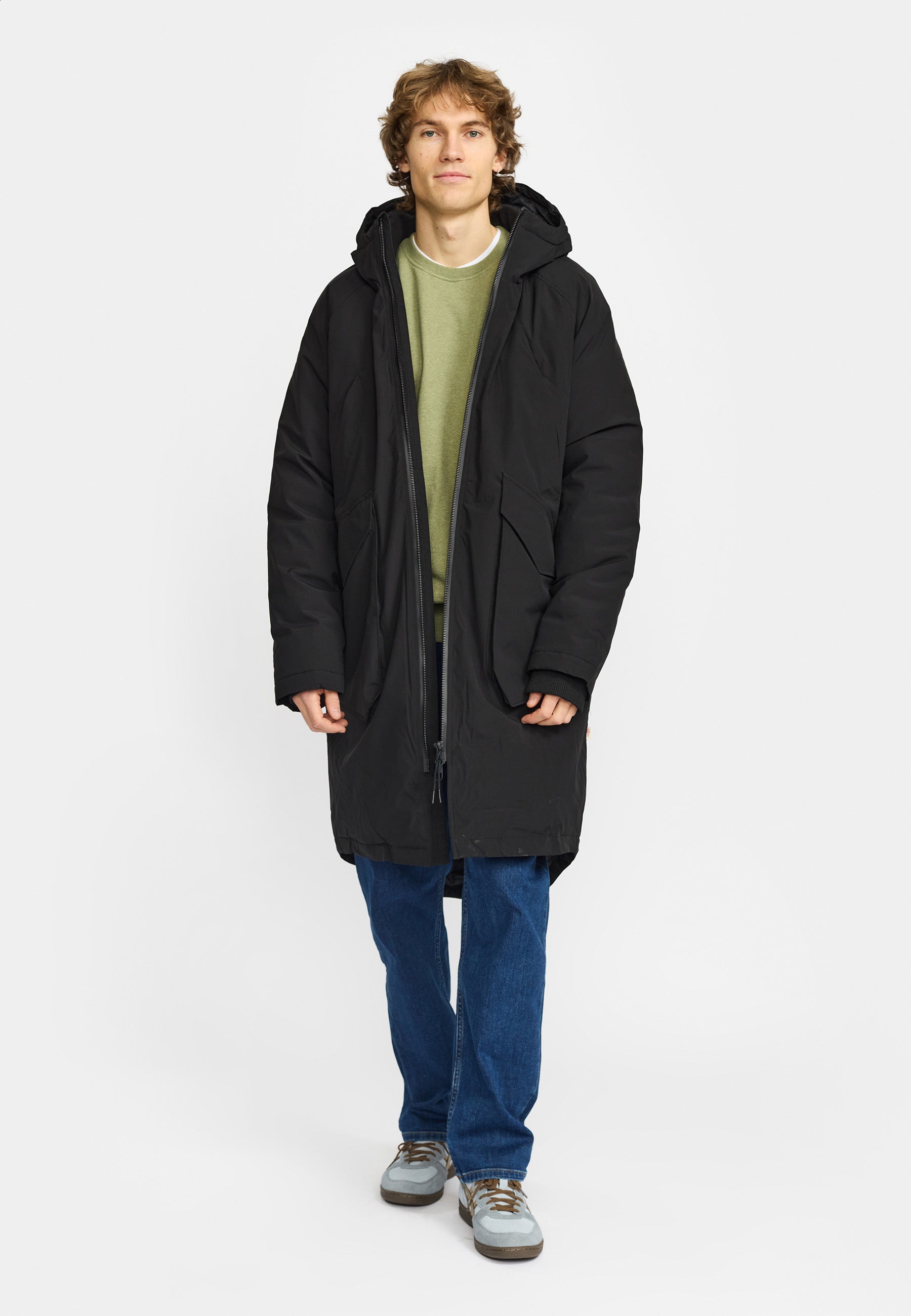 Revolution Tech Parka Raglan Winter Outerwear Black