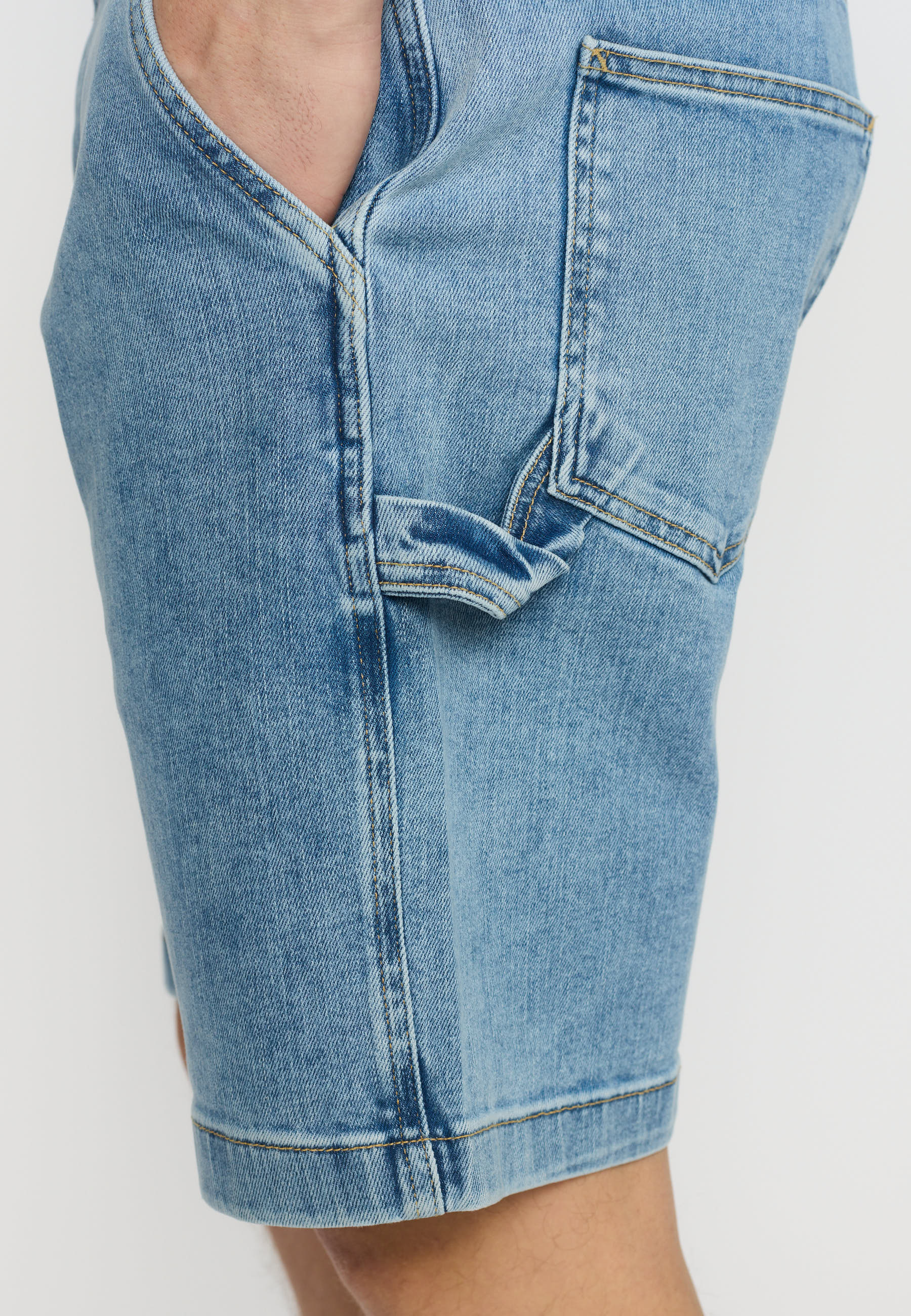 Revolution Loose-fit Denim Shorts Shorts Blue