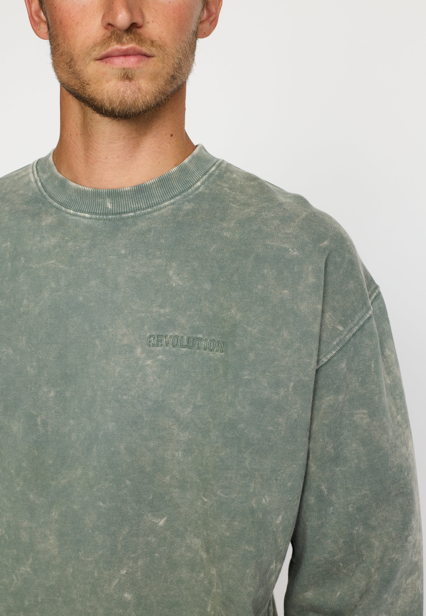 Revolution Application Sweatshirt Sweatshirts Lightarmy