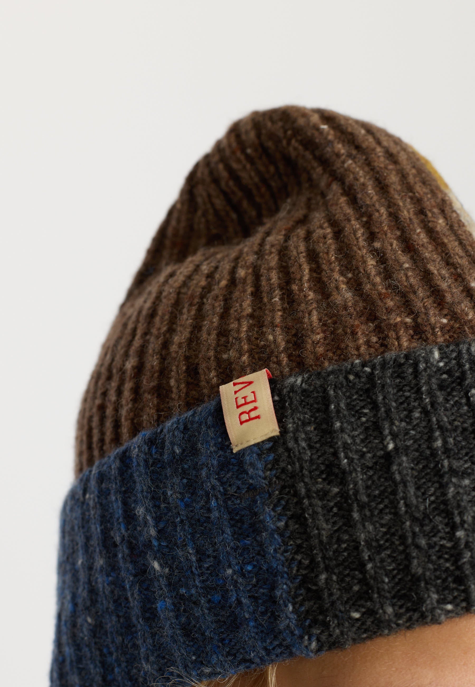 Revolution Beanie Melange Headwear Black