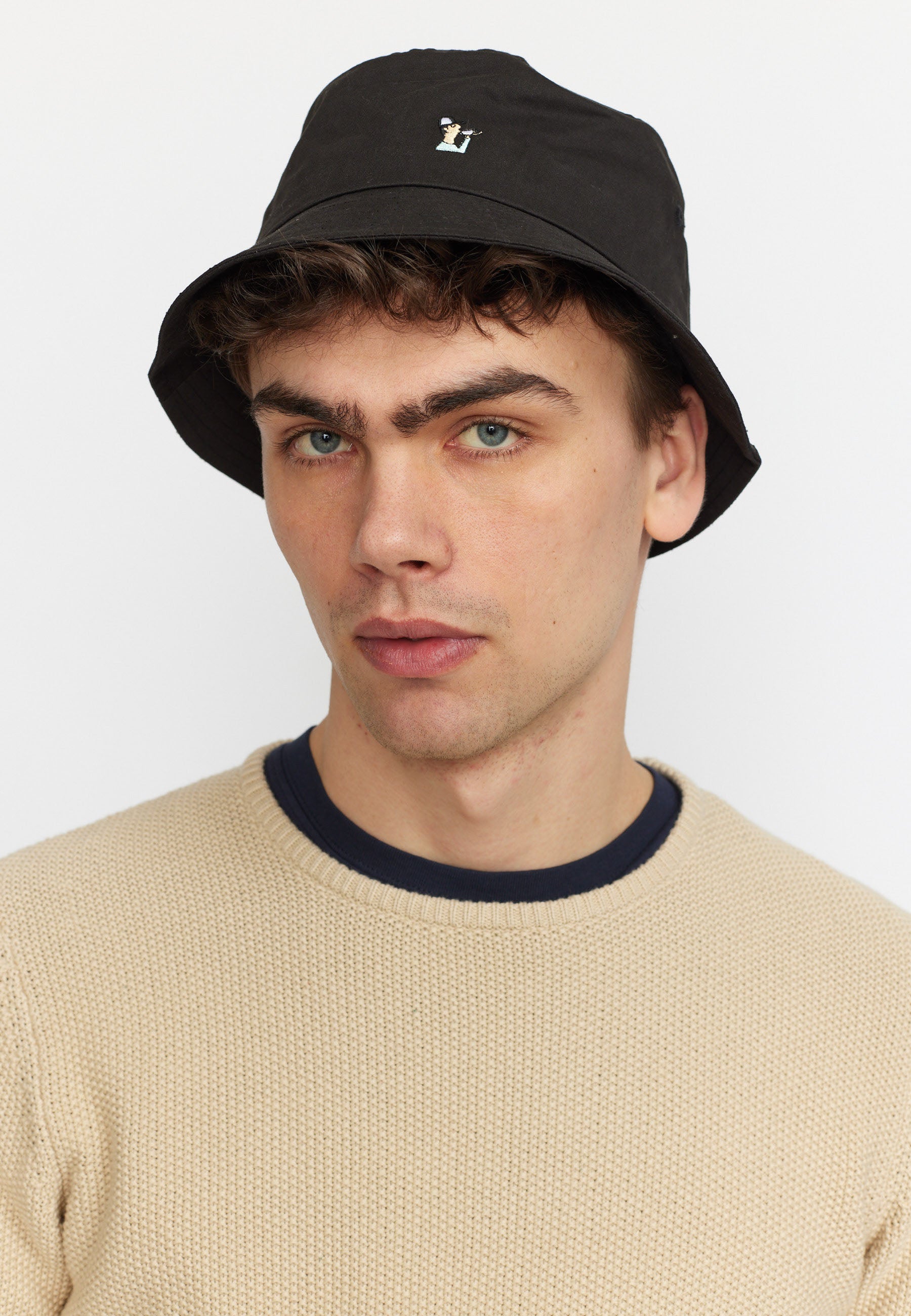 Revolution Bucket Hat Headwear Black