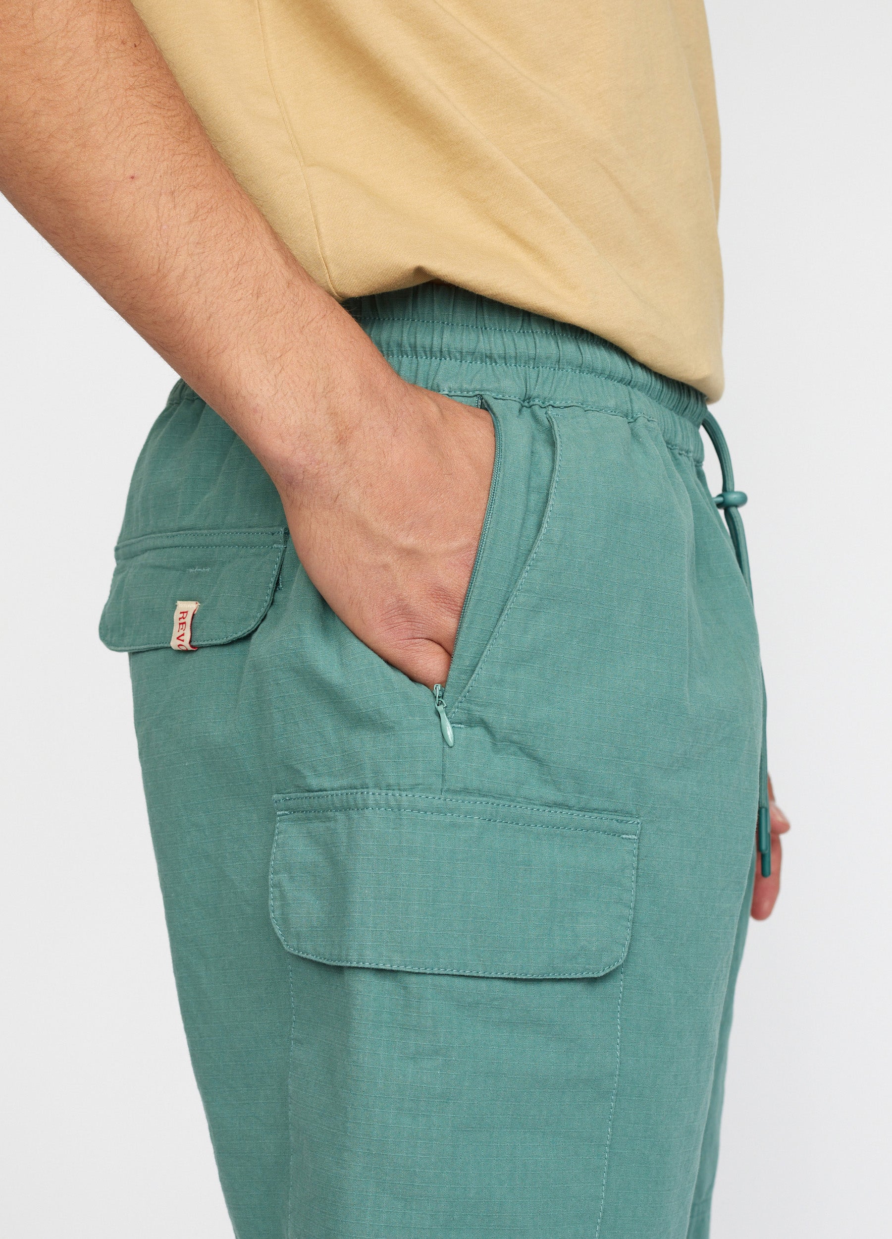 Revolution Cargo Shorts Shorts Green