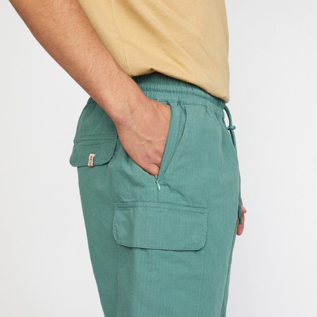 Revolution Cargo Shorts Shorts Green