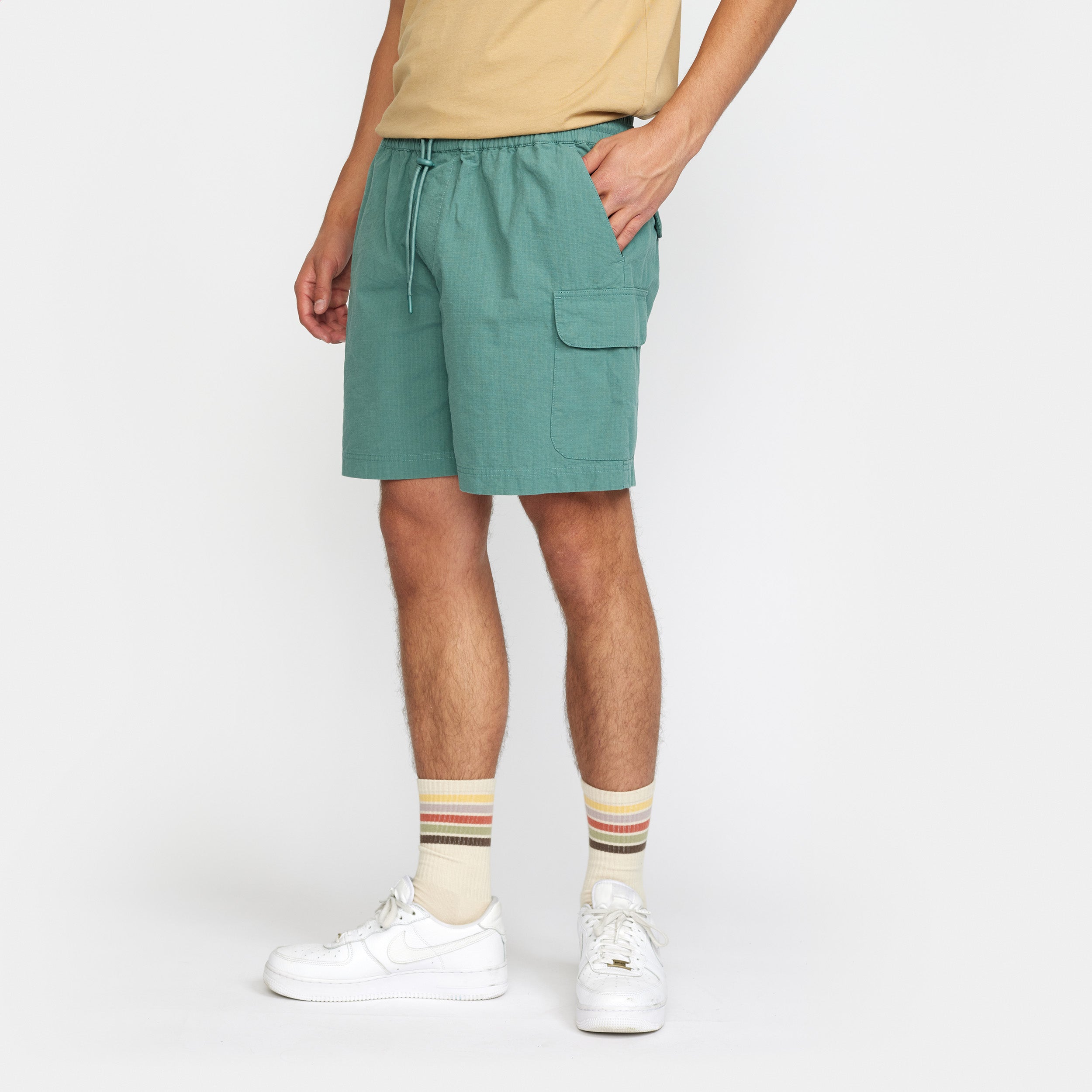 Revolution Cargo Shorts Shorts Green