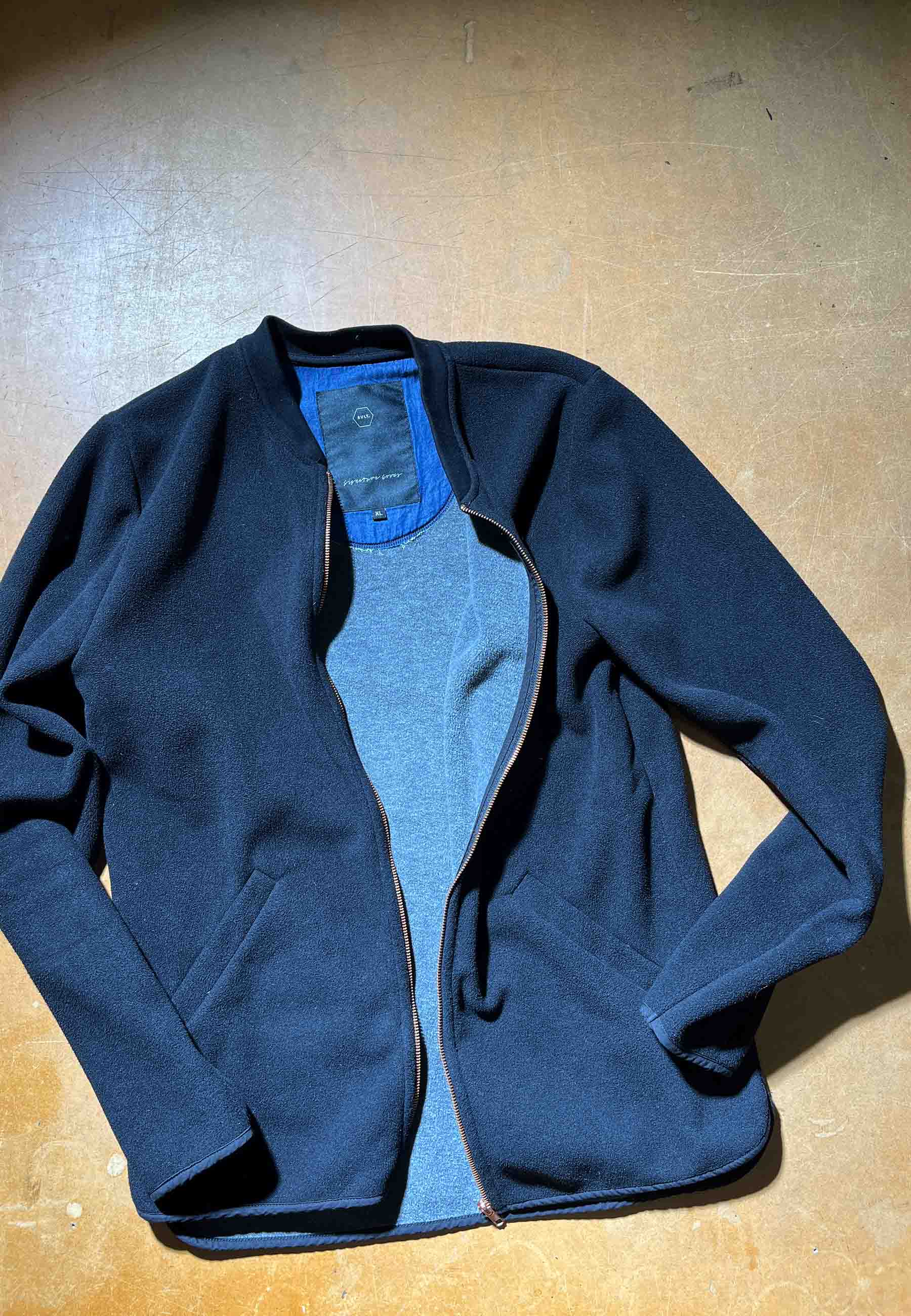 Revolution Crewneck zip Vintaged Black