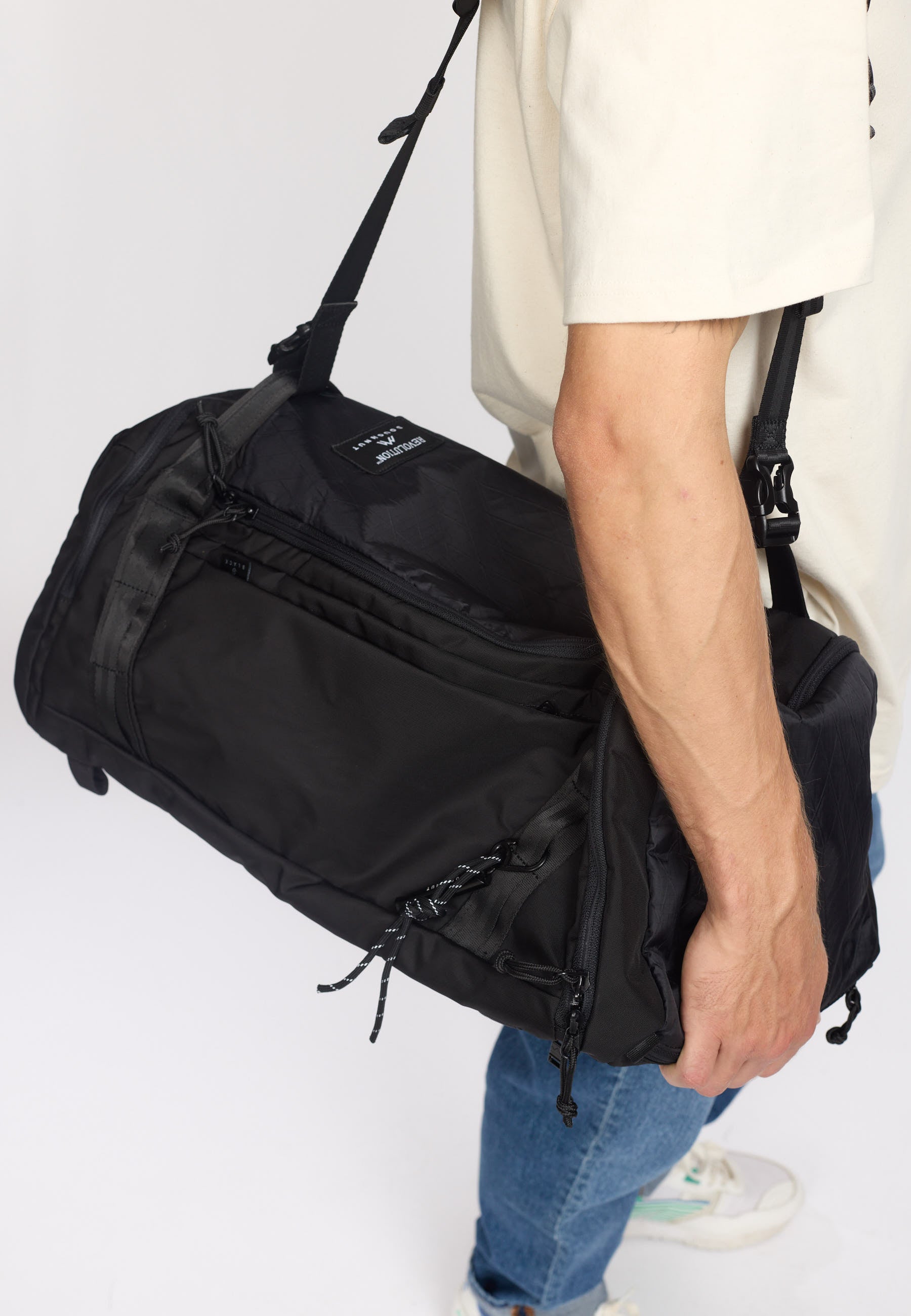 Duffel Bag / 9372 - Black – Revolution.eu