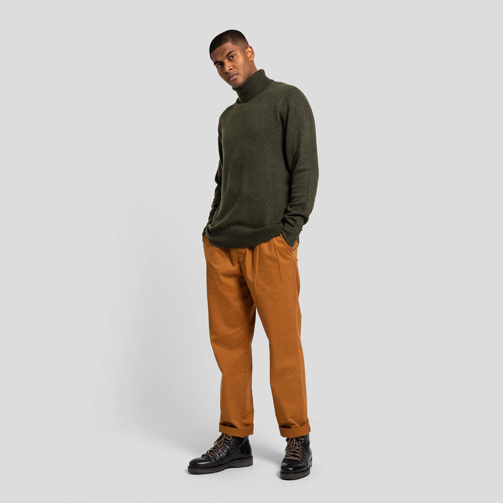 Revolution High-neck Sweather Knitwear Army