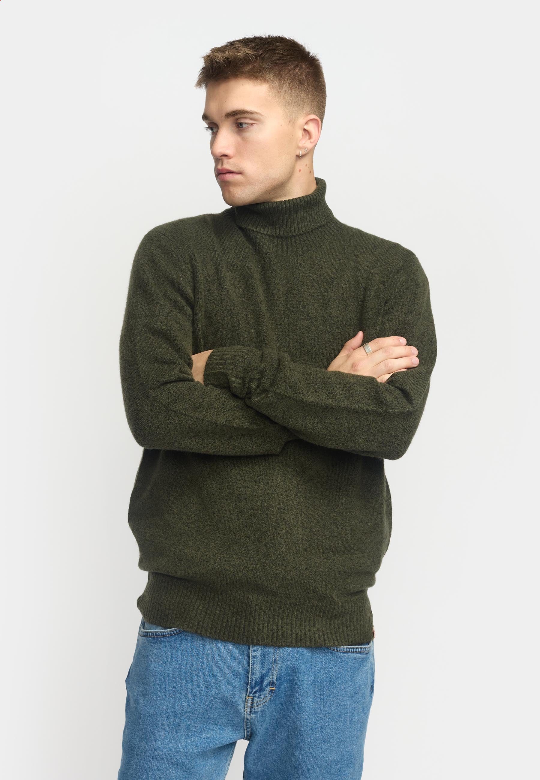 Revolution High-neck Sweather Knitwear Army