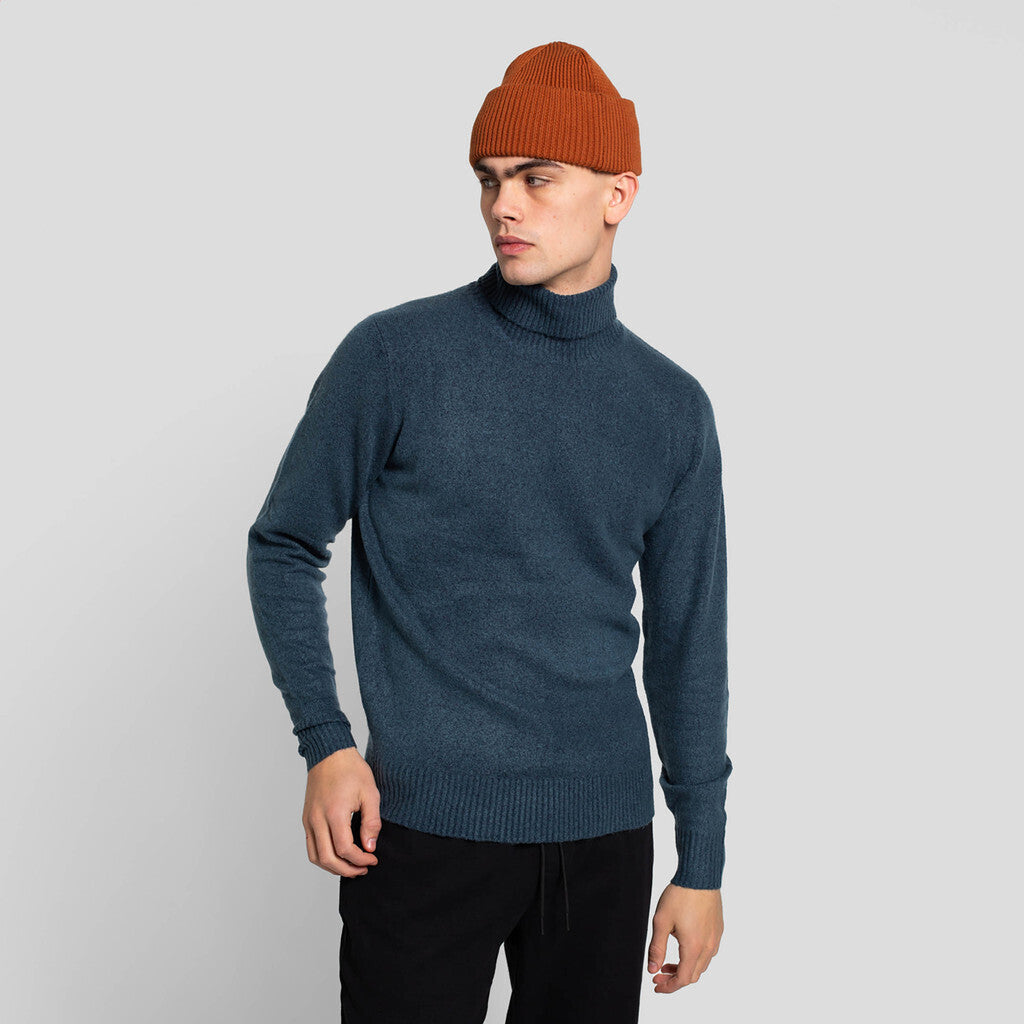 Revolution High-neck Sweather Knitwear Blue