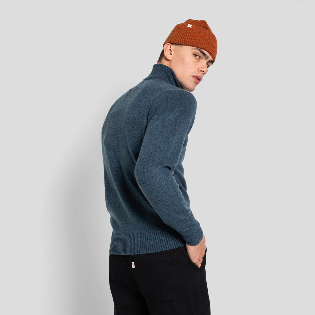 Revolution High-neck Sweather Knitwear Blue