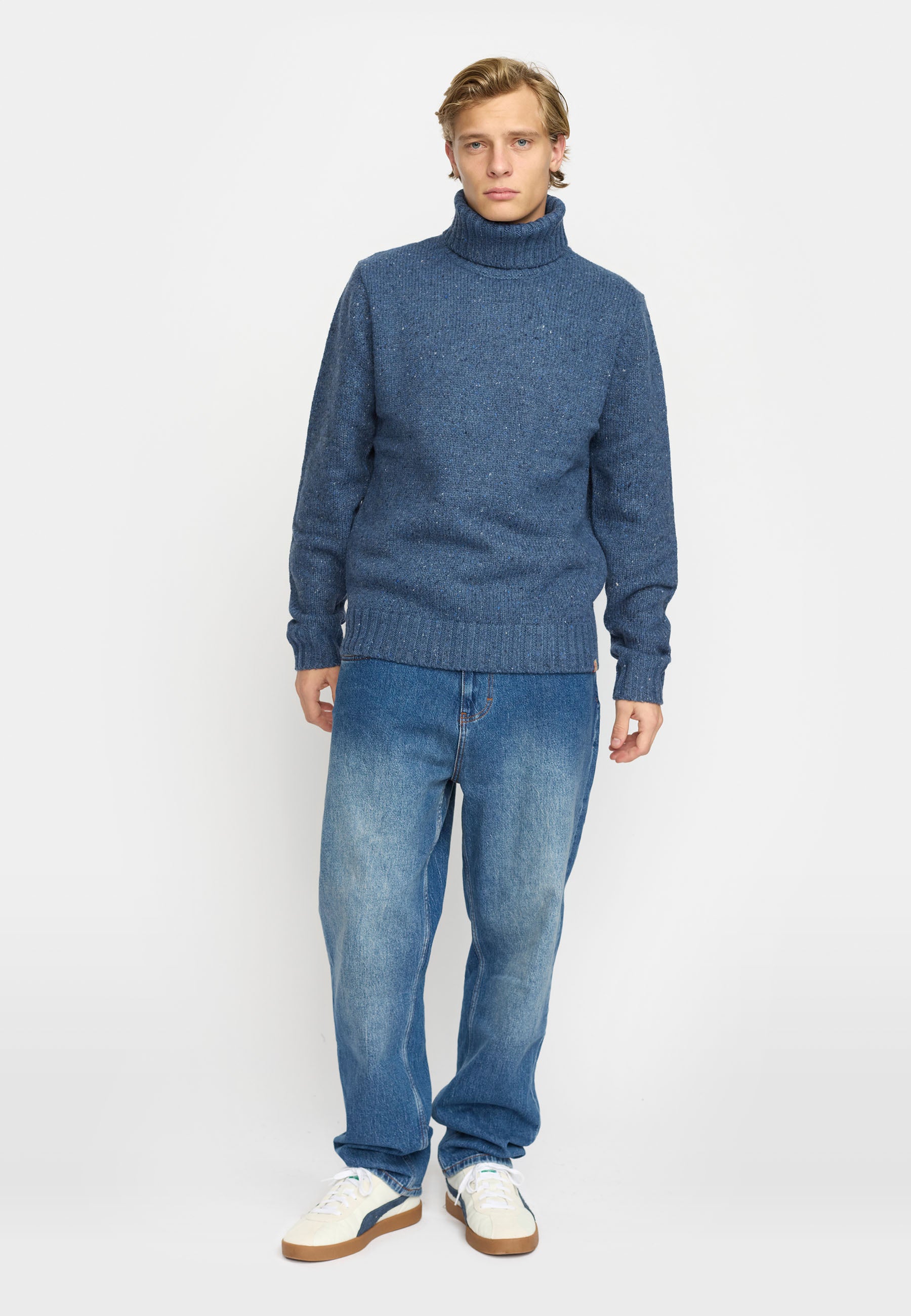 Revolution High-neck Sweather Knitwear Blue