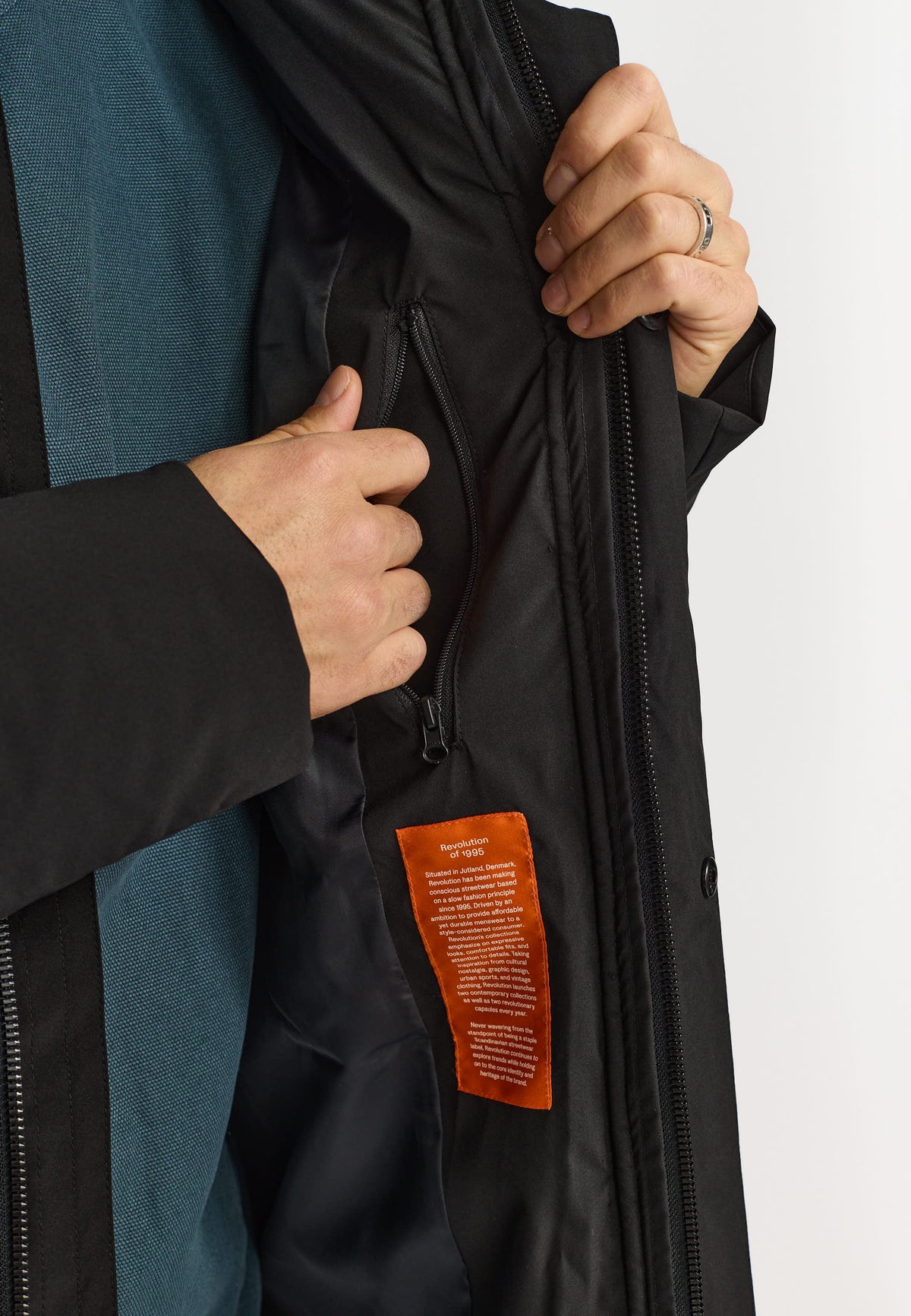 Revolution Hooded Puffer Jacket Winter Outerwear Black