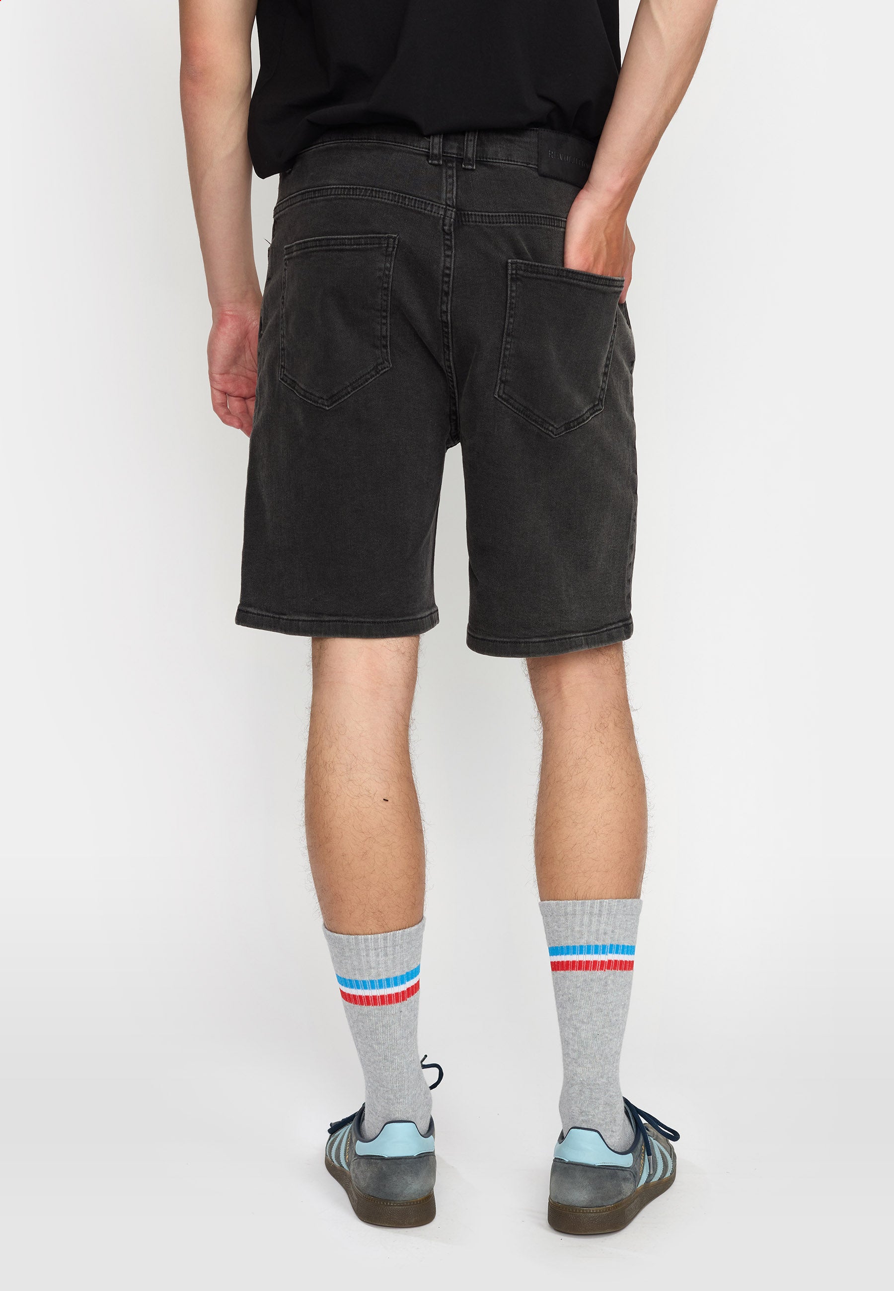 Revolution Loose-fit Denim Shorts Shorts Black