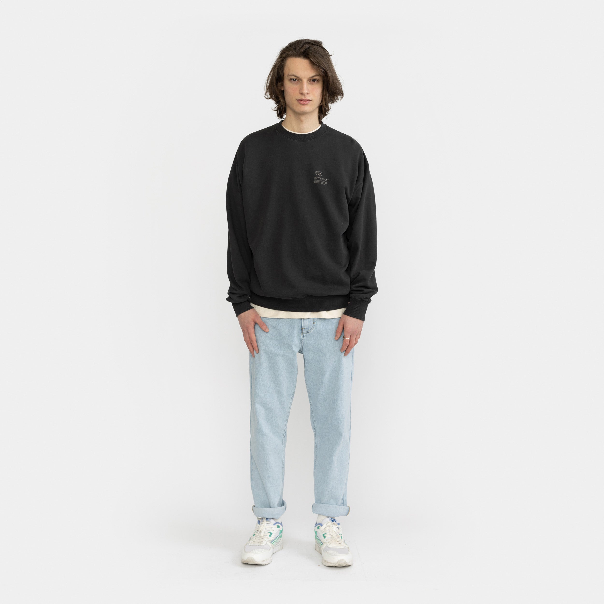 Revolution Loose Crew Sweatshirts Black