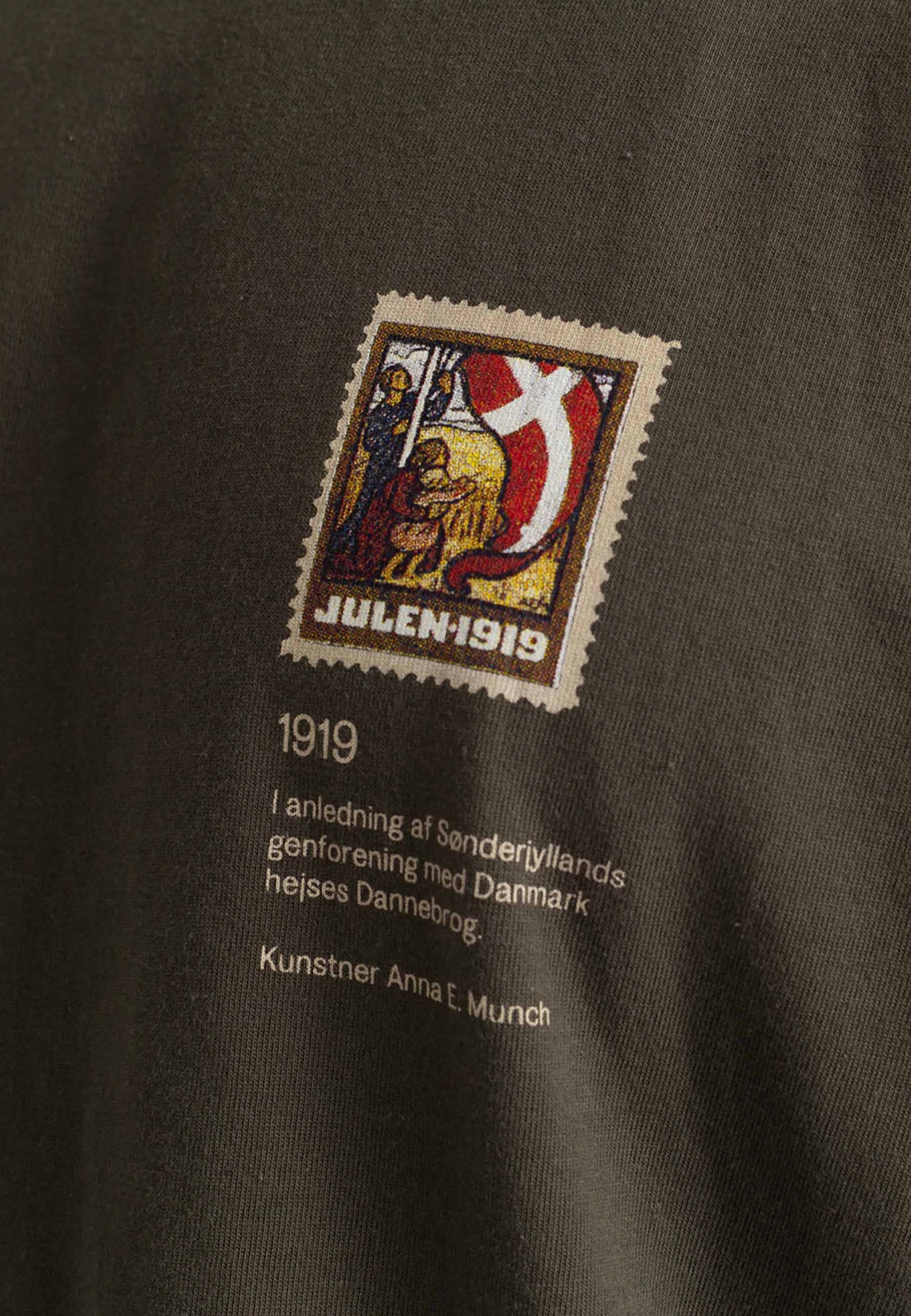 Revolution Loose T-shirt T-Shirts Army