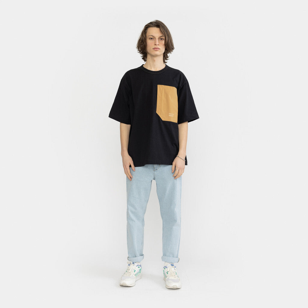 Revolution Oversize T-shirt T-Shirts Black