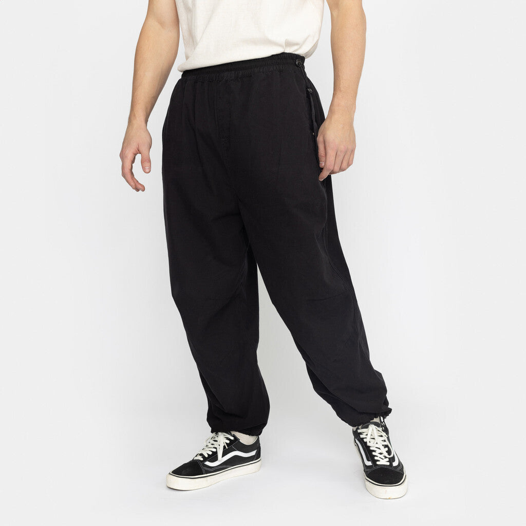 Revolution Parachute Trousers Trousers Black