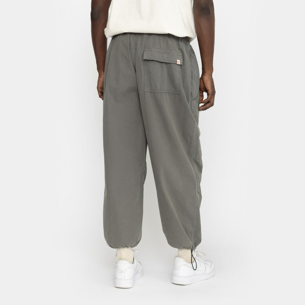 Revolution Parachute Trousers Trousers Darkgrey