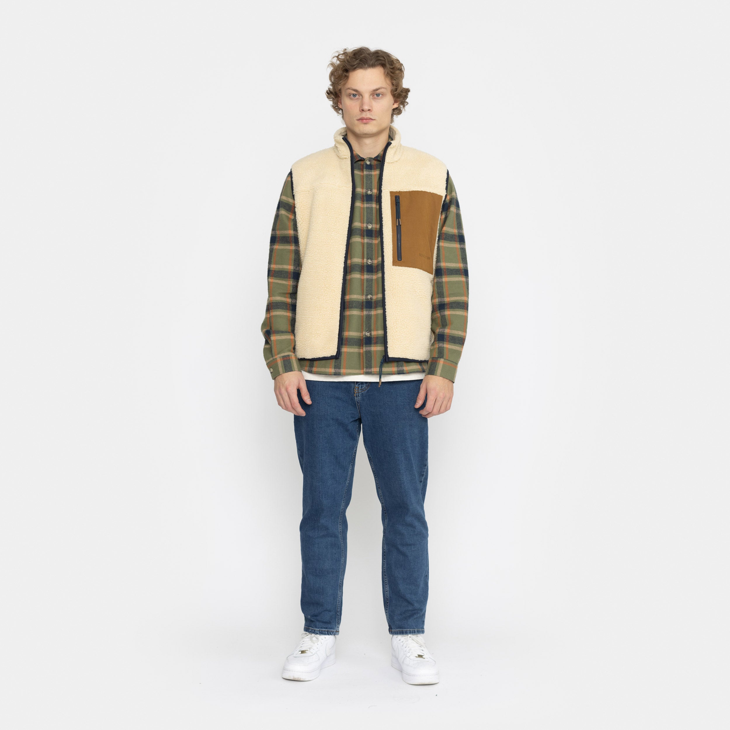 Revolution Pocket Teddy Vest Fleece Offwhite