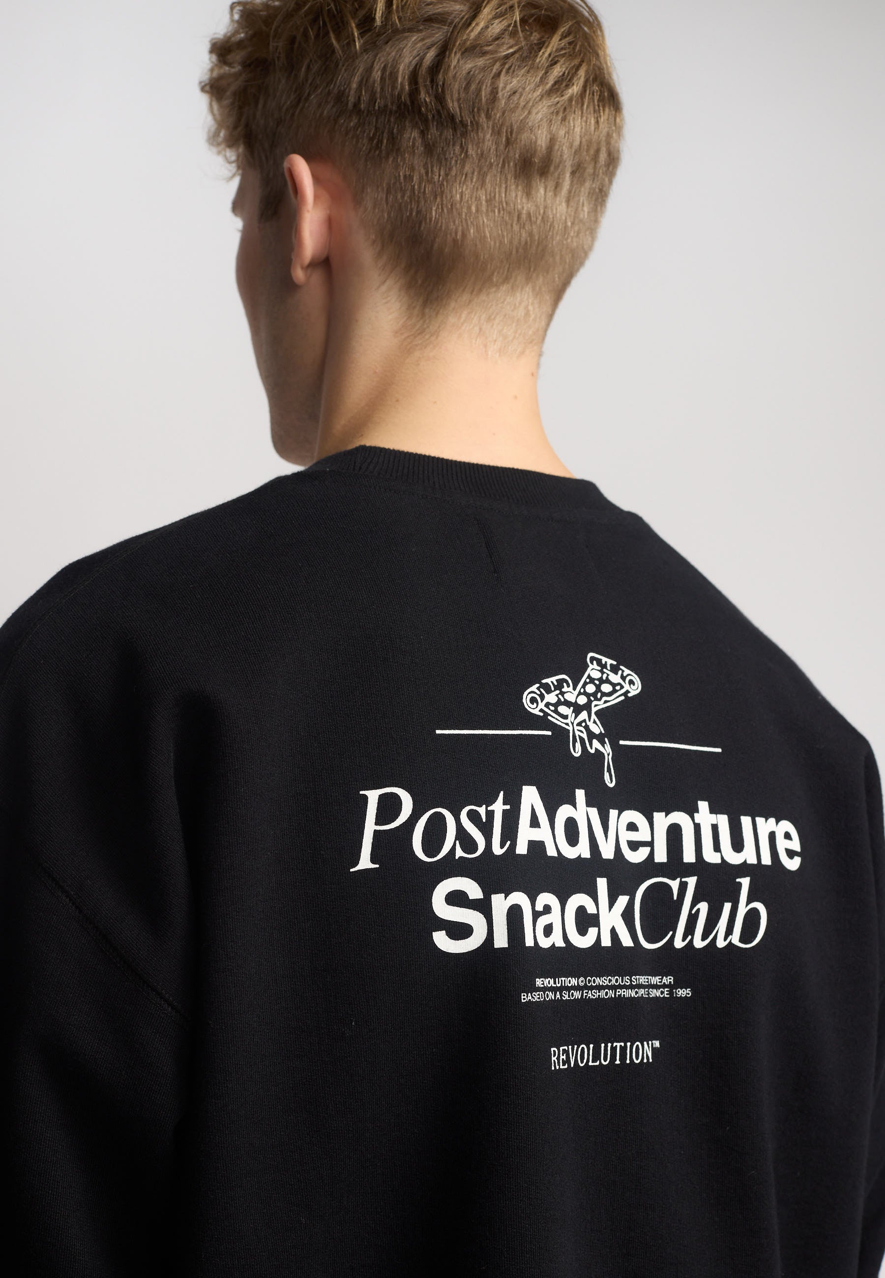 Revolution Printed Crewneck Sweatshirts Black