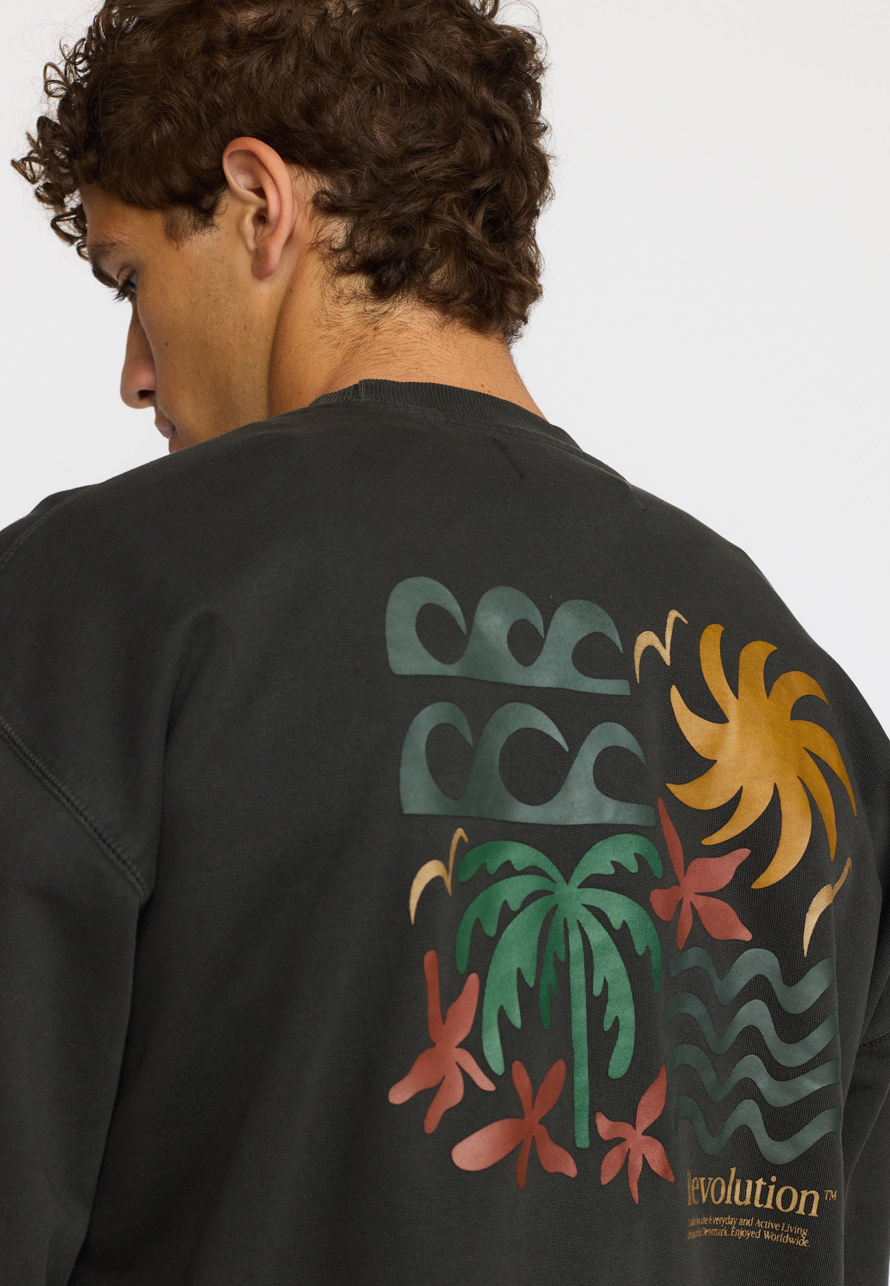 Revolution Printed Crewneck Sweatshirts Black